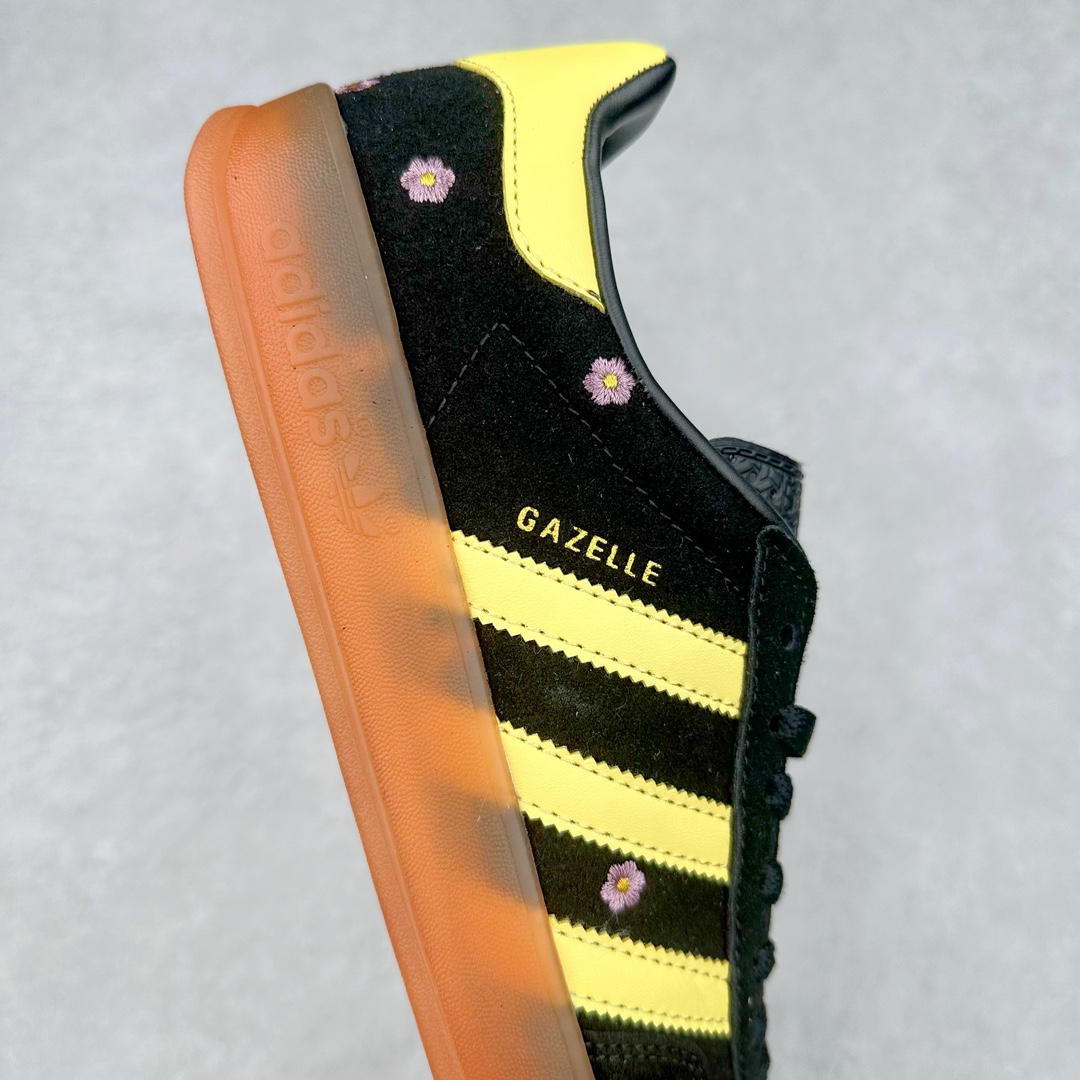 图片[6]-AD Gazelle Indoor Trainers 羚羊内训系列低帮复古百搭休闲运动德训风板鞋 IF4490 90年代经典的复刻版！自60年代以足球训练鞋面世以来,Gazelle就以其经典设计席卷全球。1991年版本的复刻,再造经典Gazelle。采用皮革打造,搭配浊色细节,让这款经典更加简约。尺码：36 36⅔ 37⅓ 38 38⅔ 39⅓ 40 40⅔ 41⅓ 42 42⅔ 43⅓ 44 45-选品中心