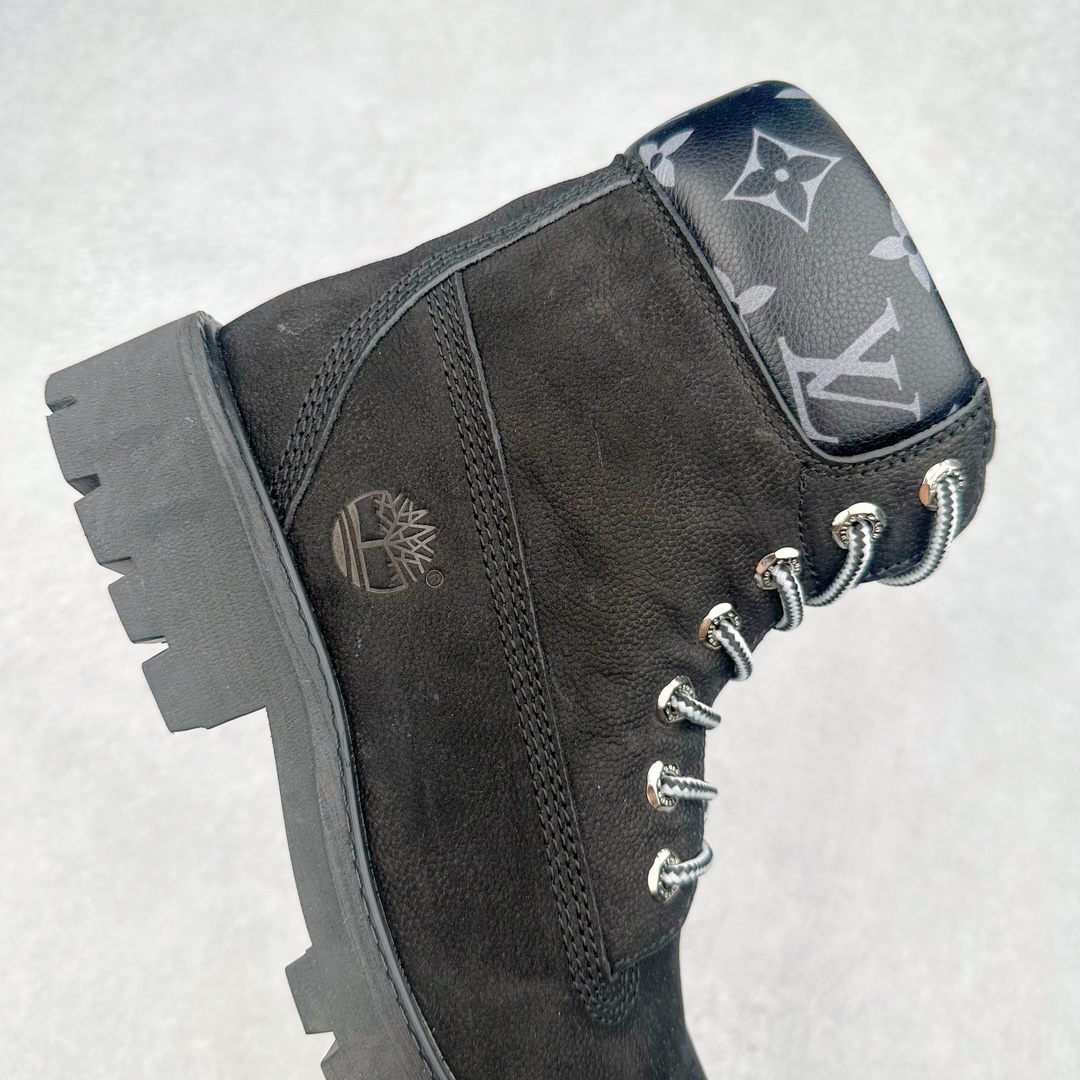 图片[6]-王嘉尔同款纯原 中山大厂出品 Louis Vuitton x Timberland lv王炸联名 Pharrell Williams充分发挥了作为Louis Vuitton创意总监的角色，与户外品牌Timberland展开合作。作为双方合作的开篇之作，这款鞋重新定义了 Timberland 6英寸大黄靴的经典设计 添柏岚/天伯伦 6英寸满印老花大黄靴，致敬1996年Grandmaster Flash经典黄靴造型 原厂五金开模鞋带扣 顶级工艺全新升级 中山大厂代工 原单进口皮料 独立私模大底，正确logo，非市面错误版本 原装一致全头层磨砂皮领口 全牛内里 全新原厂包装鞋盒 市场独家供应 货号： 1AD7YN 尺码：35 36 37 38 39 40 41 42 43 44 45-选品中心