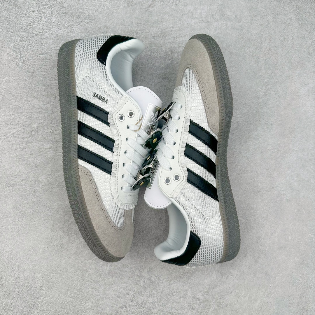 图片[3]-AD Original Samba OG 复古经典轻便板鞋 IH3371 这款桑巴鞋展示了高质量的工艺 带有装饰的超锁缝制和无缝的手感 柔软、柔软的皮革造型和标志性的3条纹完成了精致的外观 正规合身鞋带 鞋面上有绒面鞋垫 橡胶鞋底 享受正畸套筒软感 自50年代首次亮相以来就一直在赢得粉丝的青睐 尺码：36 36.5 37.5 38 38.5 39 40 40.5 41 42 42.5 43 44 44.5 45-选品中心