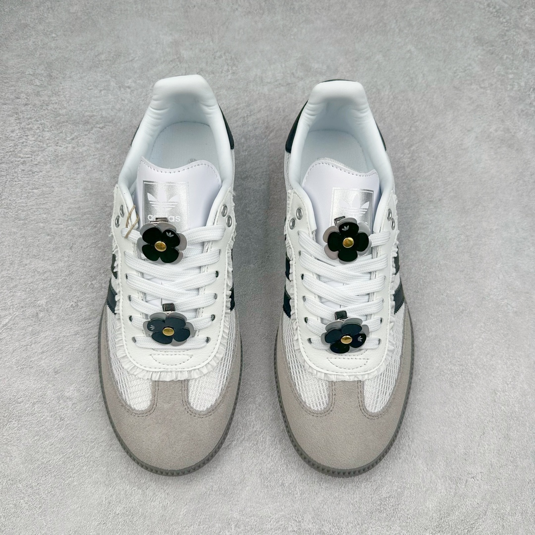 图片[2]-AD Original Samba OG 复古经典轻便板鞋 IH3371 这款桑巴鞋展示了高质量的工艺 带有装饰的超锁缝制和无缝的手感 柔软、柔软的皮革造型和标志性的3条纹完成了精致的外观 正规合身鞋带 鞋面上有绒面鞋垫 橡胶鞋底 享受正畸套筒软感 自50年代首次亮相以来就一直在赢得粉丝的青睐 尺码：36 36.5 37.5 38 38.5 39 40 40.5 41 42 42.5 43 44 44.5 45-选品中心