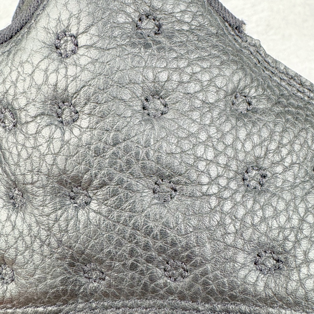 图片[17]-＃纯原福利 之前6XX Air Jordan AJ13 Retro 全明星 414571-001 圈内最强13代 目前可过各类鉴定或无法鉴定 裸鞋随意操作 外贸特供批次 原楦原档案数据开模打造 公司渠道原装全息3D猫眼 原鞋开发 版型近乎零偏差 采购原厂皮料 LOGO五金部件高价开发私模 杜绝一眼假版本 原厂档案开模大底 共3层贴合工艺 三层中间加入海玻璃缓震鞋垫 大底采用进口一次MD而非市面二次MD低价原料成型 进口MD材料异味较少比原鞋还少 市面异味大刺鼻 尺码：40 40.5 41 42 42.5 43 44 44.5 45 46 47.5-选品中心