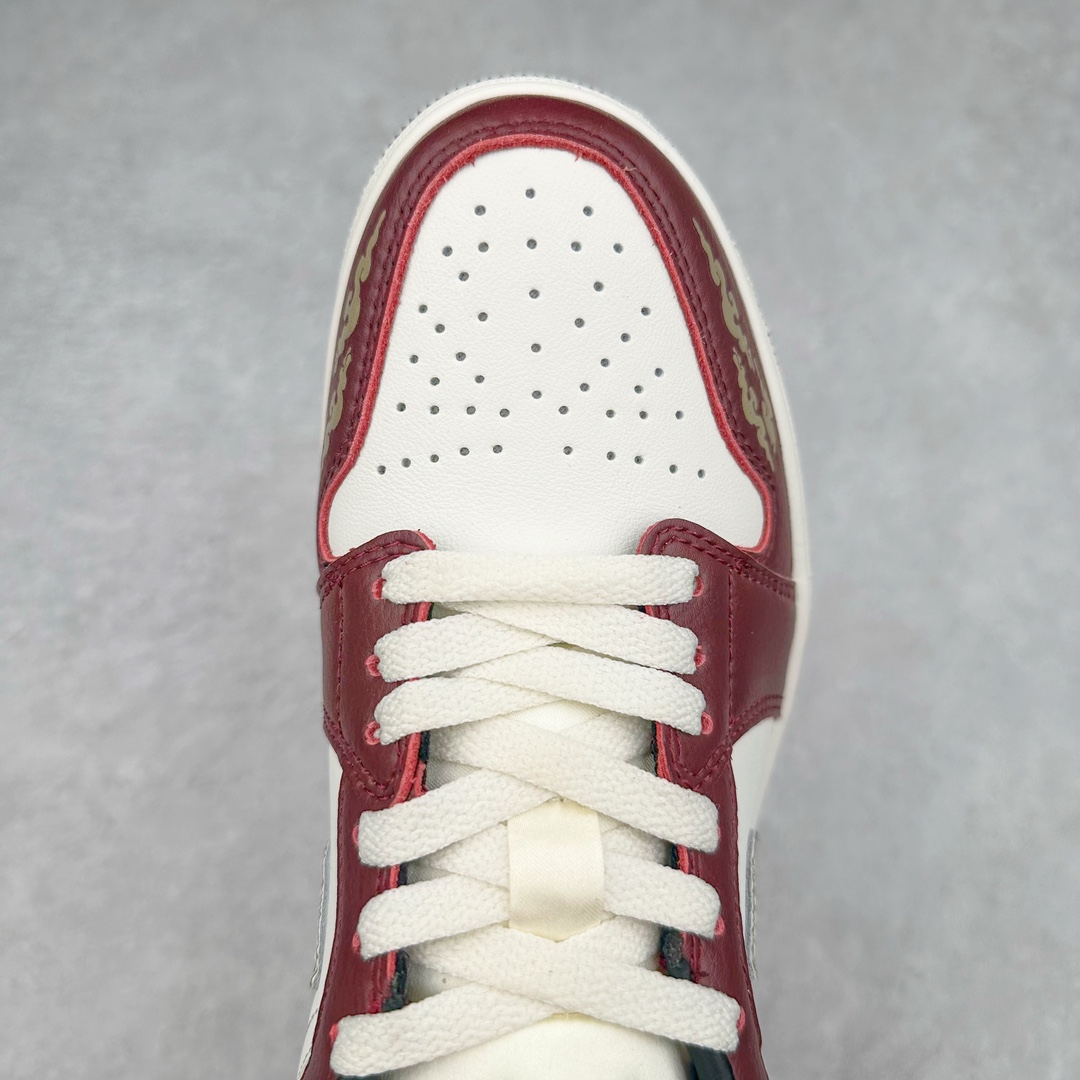 图片[4]-＃K版 Air Jordan AJ1 Low 低帮 黑神话悟空 FJ5735-100 全新流水线出品 DT版本唯一平替选择 市场第二梯队最强版 全部原鞋开发 原楦原纸板开发 全鞋电脑针车 原厂内置全掌气垫 原盒内在原标 唯一Zp原版鞋带绑法 免检产品 全新2022版型 全头层皮料 完美零毛边处理 原厂配置全掌气垫 价格定位良心 几十个配色陆续出货 尺码：36 36.5 37.5 38 38.5 39 40 40.5 41 42 42.5 43 44 44.5 45 46 47.5-选品中心