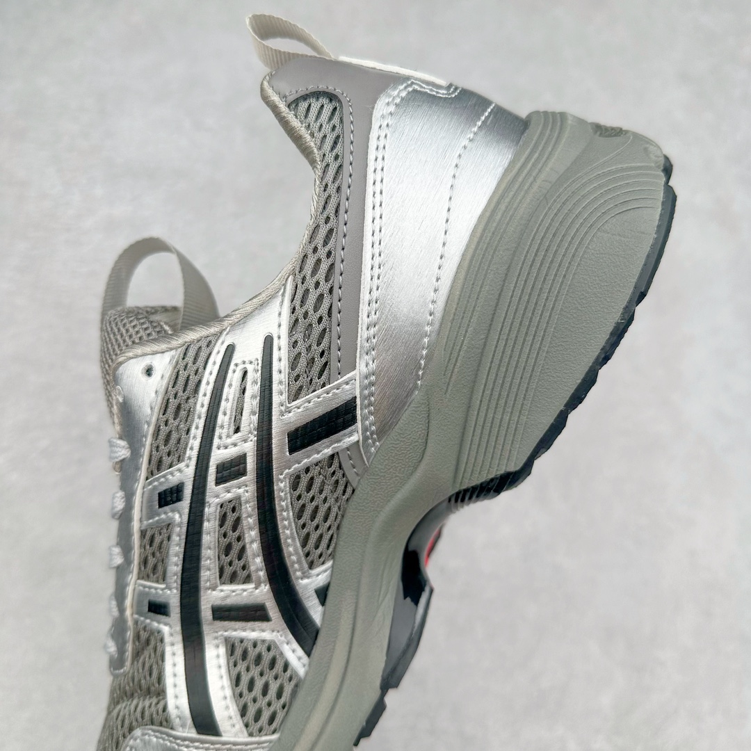 图片[7]-＃HK ASICS Tiger GEL-1090 系列亚瑟士低帮户外风休闲运动跑步鞋 早在 2019 年 ASICS 就推出了流行的 2004 GEL-1090 的新版本 该产品因其复古外观和舒适的造型而被推向现代街头服饰 现在ASICS 以时下流行的运动美学改造鞋款 以对跑步者的新诠释打造全新 GEL-1090 V2 在新版本中 ASICS 专注于日常衣橱的采用 将优质绒面革和柔软皮革的毛绒组合拼凑在运动鞋的覆盖层上 以柔和的配色为重点，新运动鞋的改良美学为 2019 年发布的 GEL-1090 的金属色调提供了一种简约的选择 然而 它曾经受到运动员广泛喜爱的流线型轮廓在新型号中保持不变 将舒适性和多功能性保持在设计的核心 这款运动鞋还保留了网眼鞋身 确保透气性 圆形鞋带确保贴合 在原版的新进展中 该品牌使用 GEL 系列的最新技术开发更新了运动鞋的外观 简约之选 新运动鞋的改良美学 尺码：36 37 37.5 38 39 39.5 40 40.5 41.5 42 42.5 43.5 44 44.5 45-选品中心