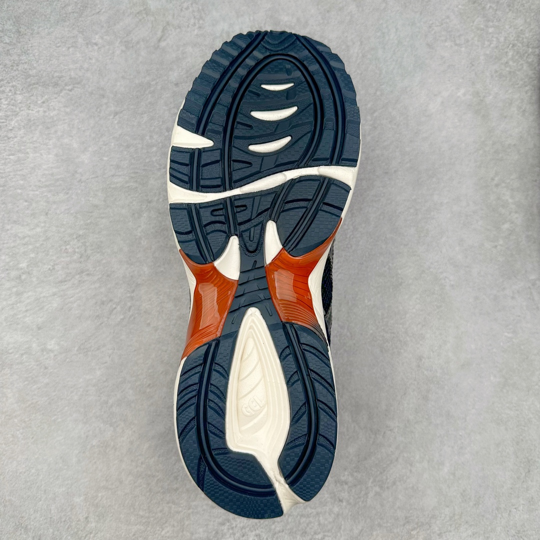 图片[9]-＃HK ASICS Tiger GEL-1090 系列亚瑟士低帮户外风休闲运动跑步鞋 早在 2019 年 ASICS 就推出了流行的 2004 GEL-1090 的新版本 该产品因其复古外观和舒适的造型而被推向现代街头服饰 现在ASICS 以时下流行的运动美学改造鞋款 以对跑步者的新诠释打造全新 GEL-1090 V2 在新版本中 ASICS 专注于日常衣橱的采用 将优质绒面革和柔软皮革的毛绒组合拼凑在运动鞋的覆盖层上 以柔和的配色为重点，新运动鞋的改良美学为 2019 年发布的 GEL-1090 的金属色调提供了一种简约的选择 然而 它曾经受到运动员广泛喜爱的流线型轮廓在新型号中保持不变 将舒适性和多功能性保持在设计的核心 这款运动鞋还保留了网眼鞋身 确保透气性 圆形鞋带确保贴合 在原版的新进展中 该品牌使用 GEL 系列的最新技术开发更新了运动鞋的外观 简约之选 新运动鞋的改良美学 尺码：36 37 37.5 38 39 39.5 40 40.5 41.5 42 42.5 43.5 44 44.5 45-选品中心