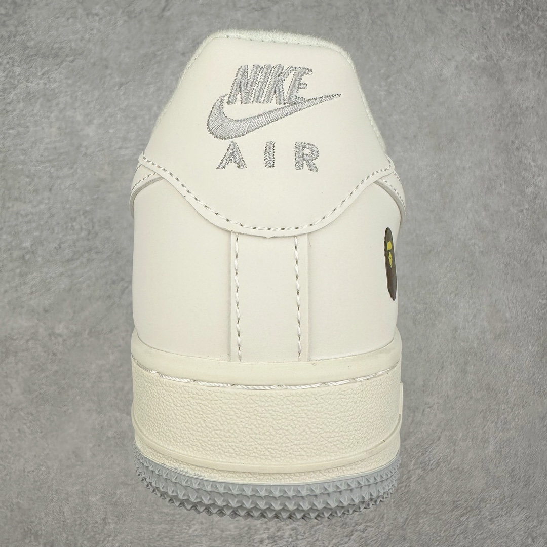 图片[8]-NK Air Force 1´07 Low 空军一号低帮百搭休闲运动板鞋 FG6688-104 柔软、弹性十足的缓震性能和出色的中底设计 横跨复古与现代的外型结合 造就出风靡全球 三十多年的Force 1 直到今天还深受青睐 尺码：36 36.5 37.5 38 38.5 39 40 40.5 41 42 42.5 43 44 44.5 45-选品中心