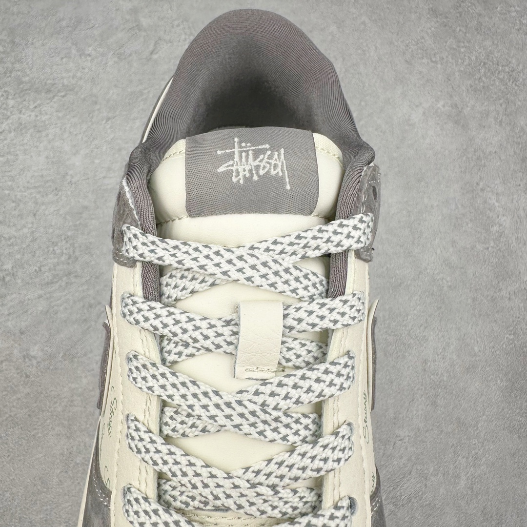 图片[5]-NK Dunk Low 定制配色 CF3688-016 大厂出品 极力推荐 原装头层材料 独家版型蒸餾加工帶來的是更好的视觉和脚感体验大厂纯原品质出货 清洁度 电绣工艺 皮料切割干净无任何毛边 细节完美 尺码：36 36.5 37.5 38 38.5 39 40 40.5 41 42 42.5 43 44 44.5 45 46 47.5-选品中心