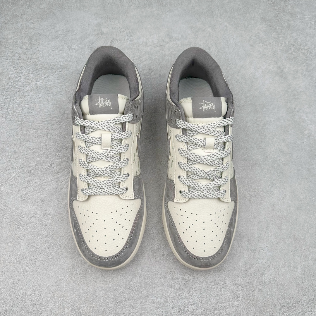 图片[2]-NK Dunk Low 定制配色 CF3688-016 大厂出品 极力推荐 原装头层材料 独家版型蒸餾加工帶來的是更好的视觉和脚感体验大厂纯原品质出货 清洁度 电绣工艺 皮料切割干净无任何毛边 细节完美 尺码：36 36.5 37.5 38 38.5 39 40 40.5 41 42 42.5 43 44 44.5 45 46 47.5-选品中心
