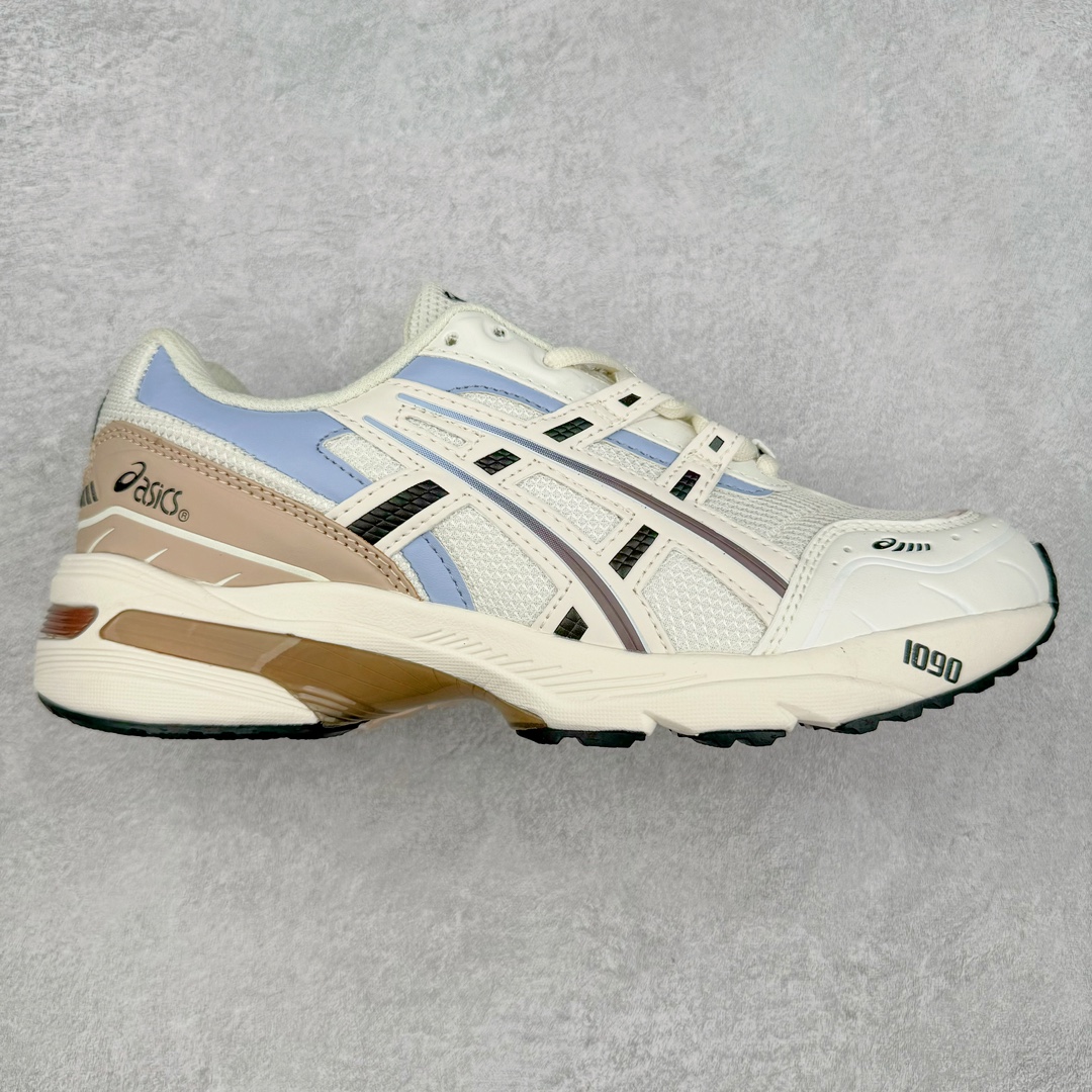 ＃HK ASICS Tiger GEL-1090 系列亚瑟士低帮户外风休闲运动跑步鞋 早在 2019 年 ASICS 就推出了流行的 2004 GEL-1090 的新版本 该产品因其复古外观和舒适的造型而被推向现代街头服饰 现在ASICS 以时下流行的运动美学改造鞋款 以对跑步者的新诠释打造全新 GEL-1090 V2 在新版本中 ASICS 专注于日常衣橱的采用 将优质绒面革和柔软皮革的毛绒组合拼凑在运动鞋的覆盖层上 以柔和的配色为重点，新运动鞋的改良美学为 2019 年发布的 GEL-1090 的金属色调提供了一种简约的选择 然而 它曾经受到运动员广泛喜爱的流线型轮廓在新型号中保持不变 将舒适性和多功能性保持在设计的核心 这款运动鞋还保留了网眼鞋身 确保透气性 圆形鞋带确保贴合 在原版的新进展中 该品牌使用 GEL 系列的最新技术开发更新了运动鞋的外观 简约之选 新运动鞋的改良美学 尺码：36 37 37.5 38 39 39.5 40 40.5 41.5 42 42.5 43.5 44 44.5 45-选品中心