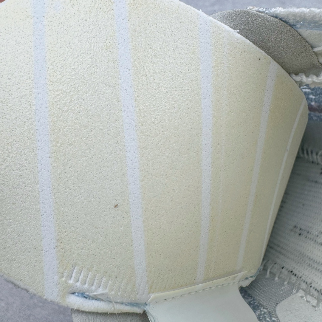 图片[17]-＃纯原 NK Zoom VaporFly Next 3% 编织飞线马拉松三代超级休运动跑鞋 FJ9079-100 保留了NK Systeml的突破性产品科技 且在这个基础上搭载了NK Flyknit鞋面 让这双为比赛竞速而打造的战靴更加轻盈、透气突破性的Zoom X泡棉带来NK跑步至今为止最为出色的能量回馈 尺码：36 36.5 37.5 38 38.5 39 40 40.5 41 42 42.5 43 44 44.5 45-选品中心