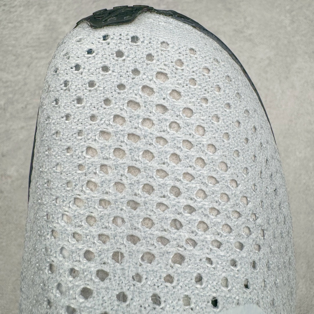 图片[13]-＃纯原 NK Zoom VaporFly Next 3% 编织飞线马拉松三代超级休运动跑鞋 FJ9079-100 保留了NK Systeml的突破性产品科技 且在这个基础上搭载了NK Flyknit鞋面 让这双为比赛竞速而打造的战靴更加轻盈、透气突破性的Zoom X泡棉带来NK跑步至今为止最为出色的能量回馈 尺码：36 36.5 37.5 38 38.5 39 40 40.5 41 42 42.5 43 44 44.5 45-选品中心