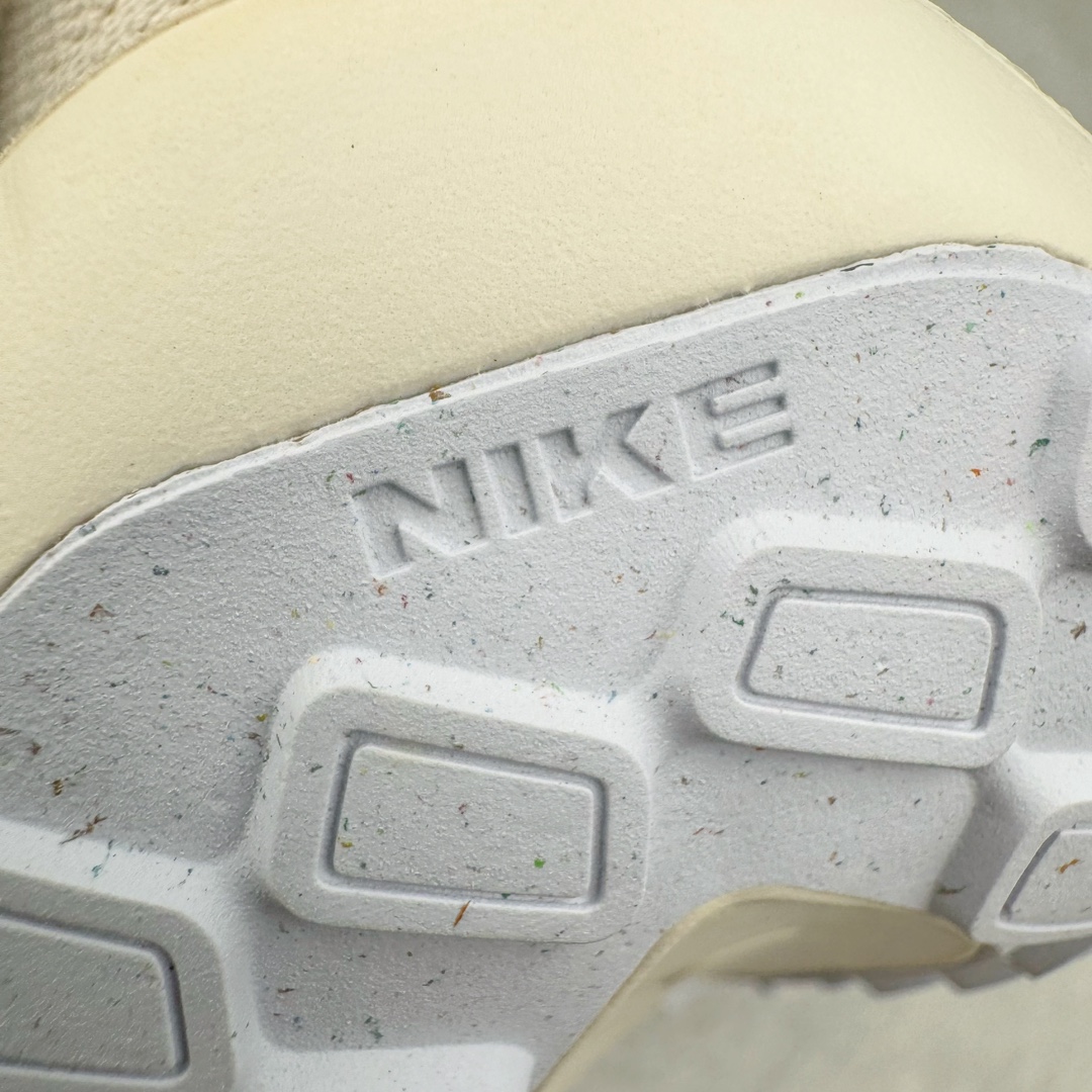 图片[18]-NK Zoom Pegasus 飞马41代马拉松系列网面透气缓震疾速跑鞋 拥有 Zoom Air 一如既往的稳定感和流畅感 鞋面采用工程网眼设计 为特定高热区域营造出色透气性 进一步增加鞋面的穿孔数量 让足部能够快速散热 中足搭配 Flywire 飞线 在高速运动时营造舒适稳定的贴合感 内置Zoon气垫加持 动力十足 货号：FD2722-106 尺码：36 36.5 37.5 38 38.5 39 40 40.5 41 42 42.5 43 44 44.5 45-选品中心