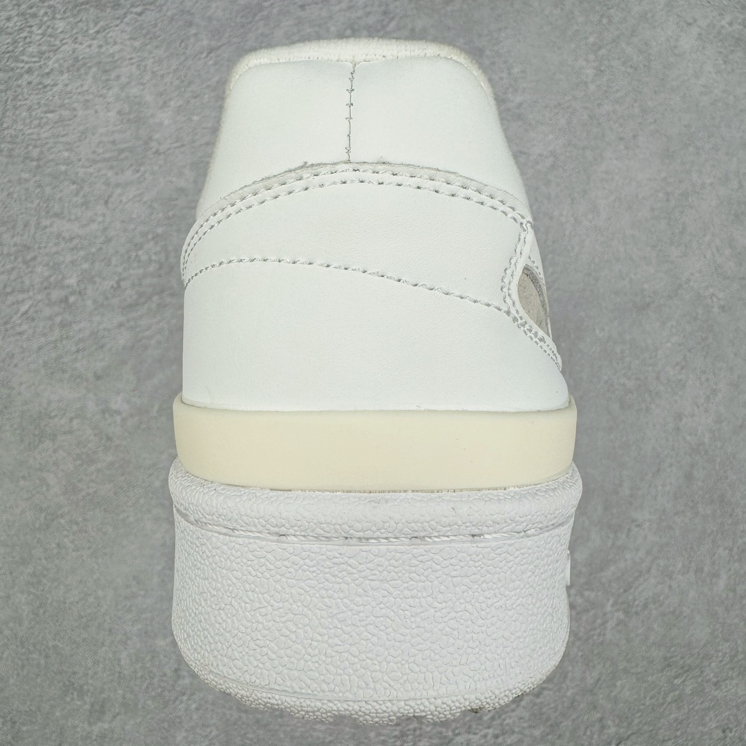 图片[8]-＃C版纯原 AD Forum 84 Low OG 低帮百搭潮流休闲运动板鞋 IH7828 以复古篮球鞋的外形为基础 采用皮革拼接 简约百搭 更加贴合舒适 中底内侧网格造型起到点睛之笔 外底橡胶 更显复古 尺码：36 36.5 37.5 38 38.5 39 40 40.5 41 42 42.5 43 44 44.5 45-选品中心