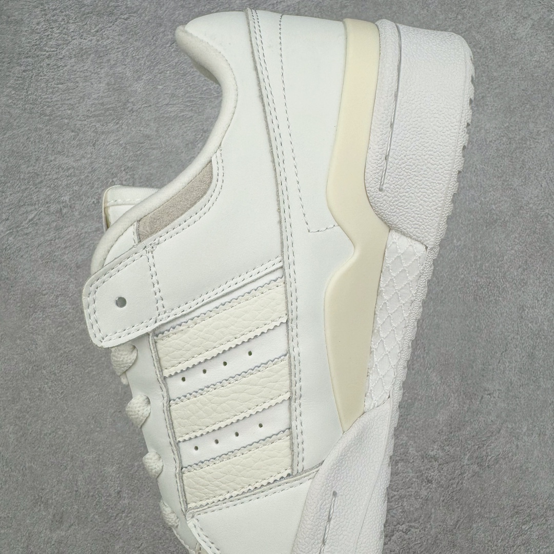 图片[7]-＃C版纯原 AD Forum 84 Low OG 低帮百搭潮流休闲运动板鞋 IH7828 以复古篮球鞋的外形为基础 采用皮革拼接 简约百搭 更加贴合舒适 中底内侧网格造型起到点睛之笔 外底橡胶 更显复古 尺码：36 36.5 37.5 38 38.5 39 40 40.5 41 42 42.5 43 44 44.5 45-选品中心