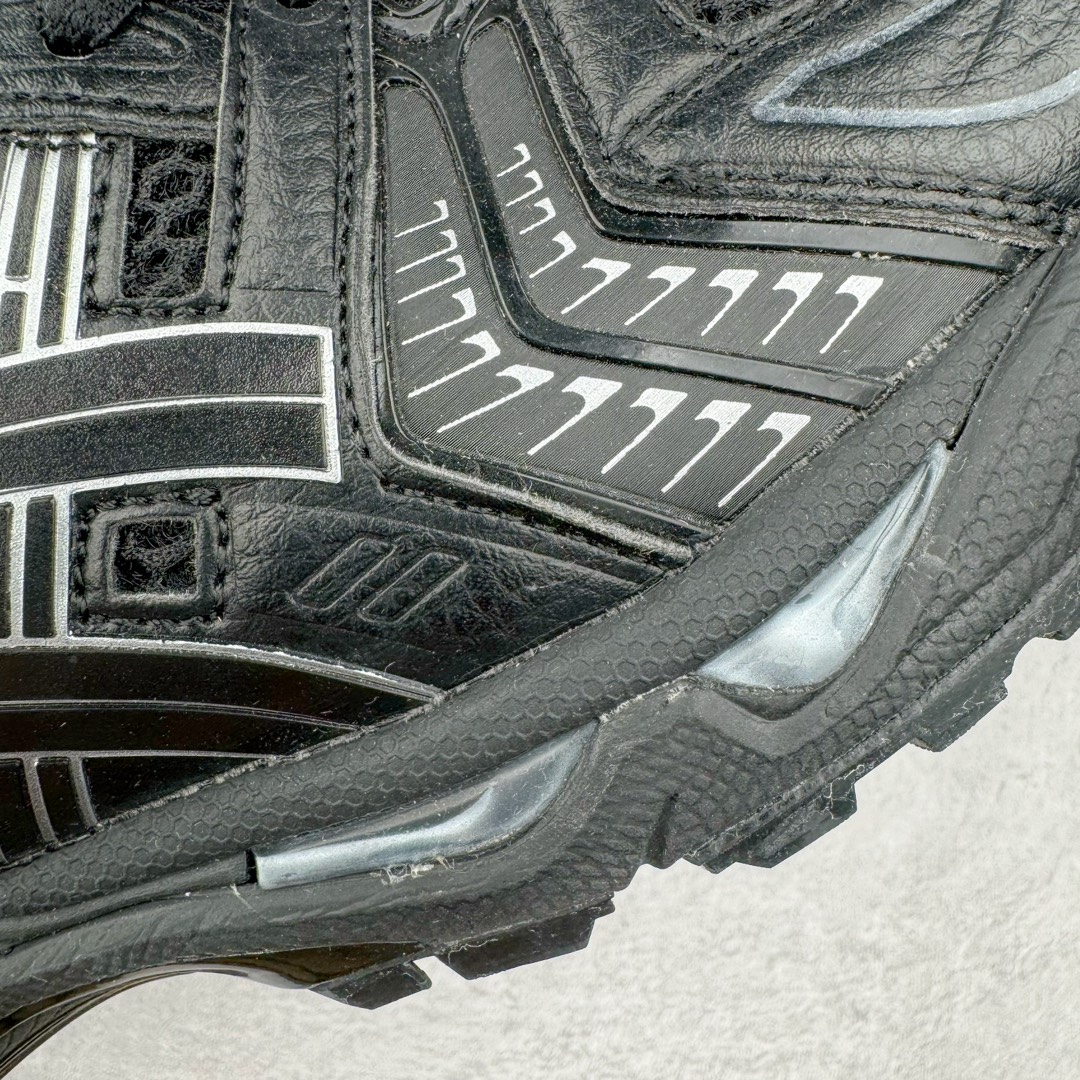 图片[14]-＃HK纯原 ASICS GEL-KAYANO 14 亚瑟士K14系列户外复古潮流百搭织物合成革缓震休闲跑步鞋 原装纸板楦头开发 独家私模五层组合大底 原厂定制缓震硅胶加持 原盒原配 官方四联吊牌 原装Ortholite轻量化鞋垫 设计师 Hidenori Yamashita 以「Flash」一词为灵感 创造出未来感金属色鞋面 改造升级内在性能 由内而外全面革新 为 GEL-KAYANO 家族传承及经典跑鞋文化的延续 创下里程碑式作品 K14跑鞋重新诠释了复古的跑步形状 并以其 2000 年代后期的美学理念重新铺装 银色与蓝色的鞋面极为高档 网面铺陈与鞋面、鞋头多处细节位增添了透气性 鞋后跟部中底上以及多密度耐磨鞋底增加了 GEL 缓震胶 提供高抗冲击性、缓冲性、可保护脚部免受地面冲击的影响 穿着舒适性十足 尺码：35.5 36 37 37.5 38 39 39.5 40.5 41.5 42 42.5 43.5 44 45-选品中心