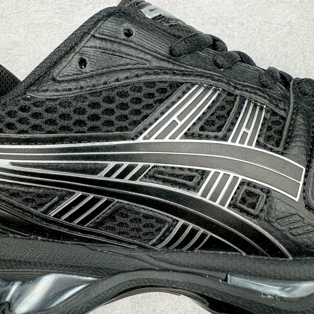 图片[17]-＃HK纯原 ASICS GEL-KAYANO 14 亚瑟士K14系列户外复古潮流百搭织物合成革缓震休闲跑步鞋 原装纸板楦头开发 独家私模五层组合大底 原厂定制缓震硅胶加持 原盒原配 官方四联吊牌 原装Ortholite轻量化鞋垫 设计师 Hidenori Yamashita 以「Flash」一词为灵感 创造出未来感金属色鞋面 改造升级内在性能 由内而外全面革新 为 GEL-KAYANO 家族传承及经典跑鞋文化的延续 创下里程碑式作品 K14跑鞋重新诠释了复古的跑步形状 并以其 2000 年代后期的美学理念重新铺装 银色与蓝色的鞋面极为高档 网面铺陈与鞋面、鞋头多处细节位增添了透气性 鞋后跟部中底上以及多密度耐磨鞋底增加了 GEL 缓震胶 提供高抗冲击性、缓冲性、可保护脚部免受地面冲击的影响 穿着舒适性十足 尺码：35.5 36 37 37.5 38 39 39.5 40.5 41.5 42 42.5 43.5 44 45-选品中心