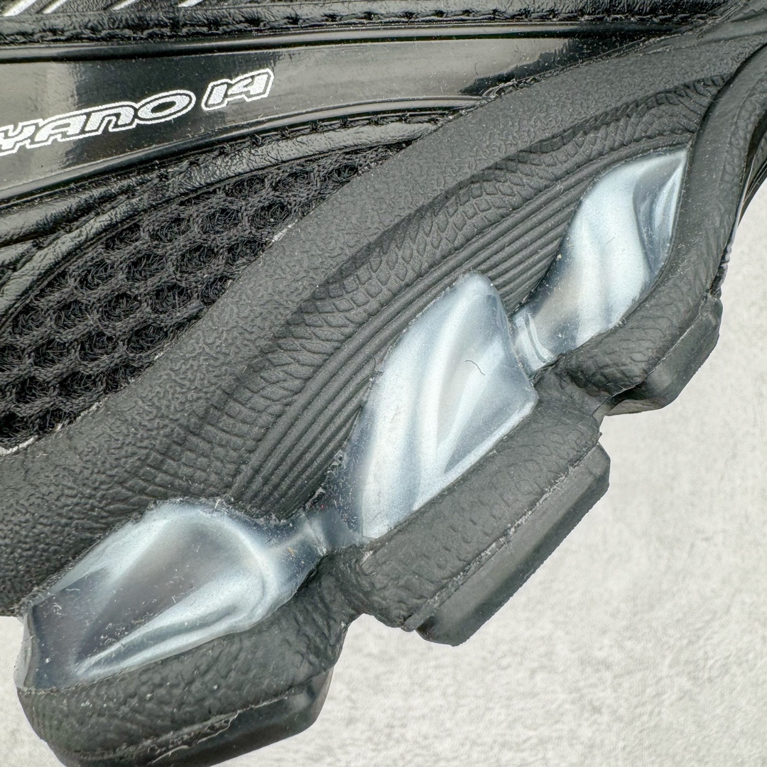 图片[16]-＃HK纯原 ASICS GEL-KAYANO 14 亚瑟士K14系列户外复古潮流百搭织物合成革缓震休闲跑步鞋 原装纸板楦头开发 独家私模五层组合大底 原厂定制缓震硅胶加持 原盒原配 官方四联吊牌 原装Ortholite轻量化鞋垫 设计师 Hidenori Yamashita 以「Flash」一词为灵感 创造出未来感金属色鞋面 改造升级内在性能 由内而外全面革新 为 GEL-KAYANO 家族传承及经典跑鞋文化的延续 创下里程碑式作品 K14跑鞋重新诠释了复古的跑步形状 并以其 2000 年代后期的美学理念重新铺装 银色与蓝色的鞋面极为高档 网面铺陈与鞋面、鞋头多处细节位增添了透气性 鞋后跟部中底上以及多密度耐磨鞋底增加了 GEL 缓震胶 提供高抗冲击性、缓冲性、可保护脚部免受地面冲击的影响 穿着舒适性十足 尺码：35.5 36 37 37.5 38 39 39.5 40.5 41.5 42 42.5 43.5 44 45-选品中心