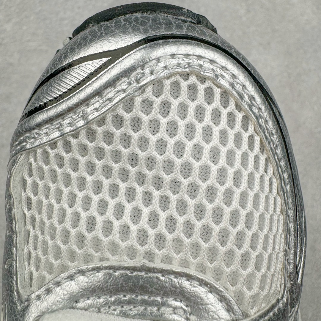 图片[15]-＃HK纯原 ASICS GEL-KAYANO 14 亚瑟士K14系列户外复古潮流百搭织物合成革缓震休闲跑步鞋 原装纸板楦头开发 独家私模五层组合大底 原厂定制缓震硅胶加持 原盒原配 官方四联吊牌 原装Ortholite轻量化鞋垫 设计师 Hidenori Yamashita 以「Flash」一词为灵感 创造出未来感金属色鞋面 改造升级内在性能 由内而外全面革新 为 GEL-KAYANO 家族传承及经典跑鞋文化的延续 创下里程碑式作品 K14跑鞋重新诠释了复古的跑步形状 并以其 2000 年代后期的美学理念重新铺装 银色与蓝色的鞋面极为高档 网面铺陈与鞋面、鞋头多处细节位增添了透气性 鞋后跟部中底上以及多密度耐磨鞋底增加了 GEL 缓震胶 提供高抗冲击性、缓冲性、可保护脚部免受地面冲击的影响 穿着舒适性十足 尺码：35.5 36 37 37.5 38 39 39.5 40.5 41.5 42 42.5 43.5 44 45-选品中心