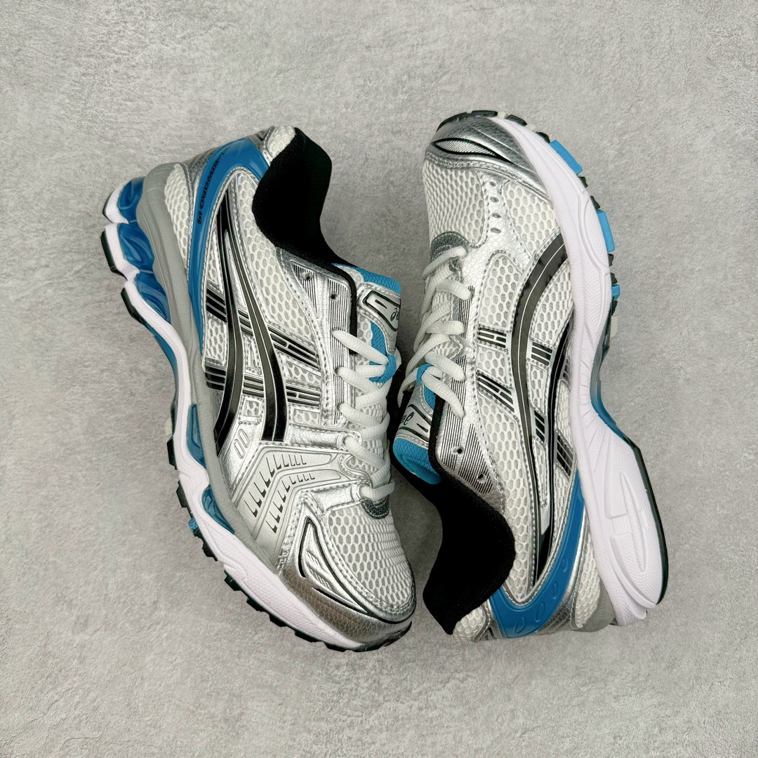 图片[3]-＃HK纯原 ASICS GEL-KAYANO 14 亚瑟士K14系列户外复古潮流百搭织物合成革缓震休闲跑步鞋 原装纸板楦头开发 独家私模五层组合大底 原厂定制缓震硅胶加持 原盒原配 官方四联吊牌 原装Ortholite轻量化鞋垫 设计师 Hidenori Yamashita 以「Flash」一词为灵感 创造出未来感金属色鞋面 改造升级内在性能 由内而外全面革新 为 GEL-KAYANO 家族传承及经典跑鞋文化的延续 创下里程碑式作品 K14跑鞋重新诠释了复古的跑步形状 并以其 2000 年代后期的美学理念重新铺装 银色与蓝色的鞋面极为高档 网面铺陈与鞋面、鞋头多处细节位增添了透气性 鞋后跟部中底上以及多密度耐磨鞋底增加了 GEL 缓震胶 提供高抗冲击性、缓冲性、可保护脚部免受地面冲击的影响 穿着舒适性十足 尺码：35.5 36 37 37.5 38 39 39.5 40.5 41.5 42 42.5 43.5 44 45-选品中心