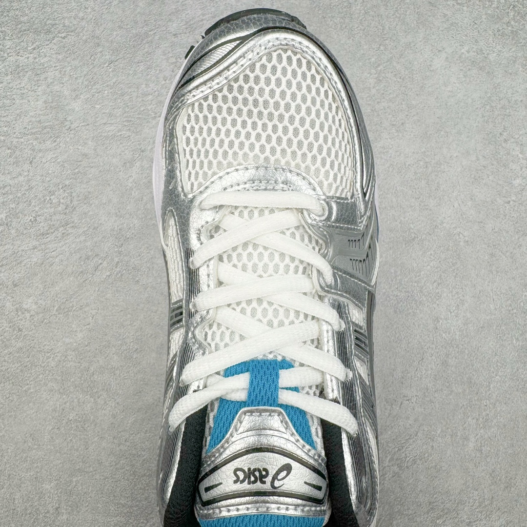 图片[4]-＃HK纯原 ASICS GEL-KAYANO 14 亚瑟士K14系列户外复古潮流百搭织物合成革缓震休闲跑步鞋 原装纸板楦头开发 独家私模五层组合大底 原厂定制缓震硅胶加持 原盒原配 官方四联吊牌 原装Ortholite轻量化鞋垫 设计师 Hidenori Yamashita 以「Flash」一词为灵感 创造出未来感金属色鞋面 改造升级内在性能 由内而外全面革新 为 GEL-KAYANO 家族传承及经典跑鞋文化的延续 创下里程碑式作品 K14跑鞋重新诠释了复古的跑步形状 并以其 2000 年代后期的美学理念重新铺装 银色与蓝色的鞋面极为高档 网面铺陈与鞋面、鞋头多处细节位增添了透气性 鞋后跟部中底上以及多密度耐磨鞋底增加了 GEL 缓震胶 提供高抗冲击性、缓冲性、可保护脚部免受地面冲击的影响 穿着舒适性十足 尺码：35.5 36 37 37.5 38 39 39.5 40.5 41.5 42 42.5 43.5 44 45-选品中心