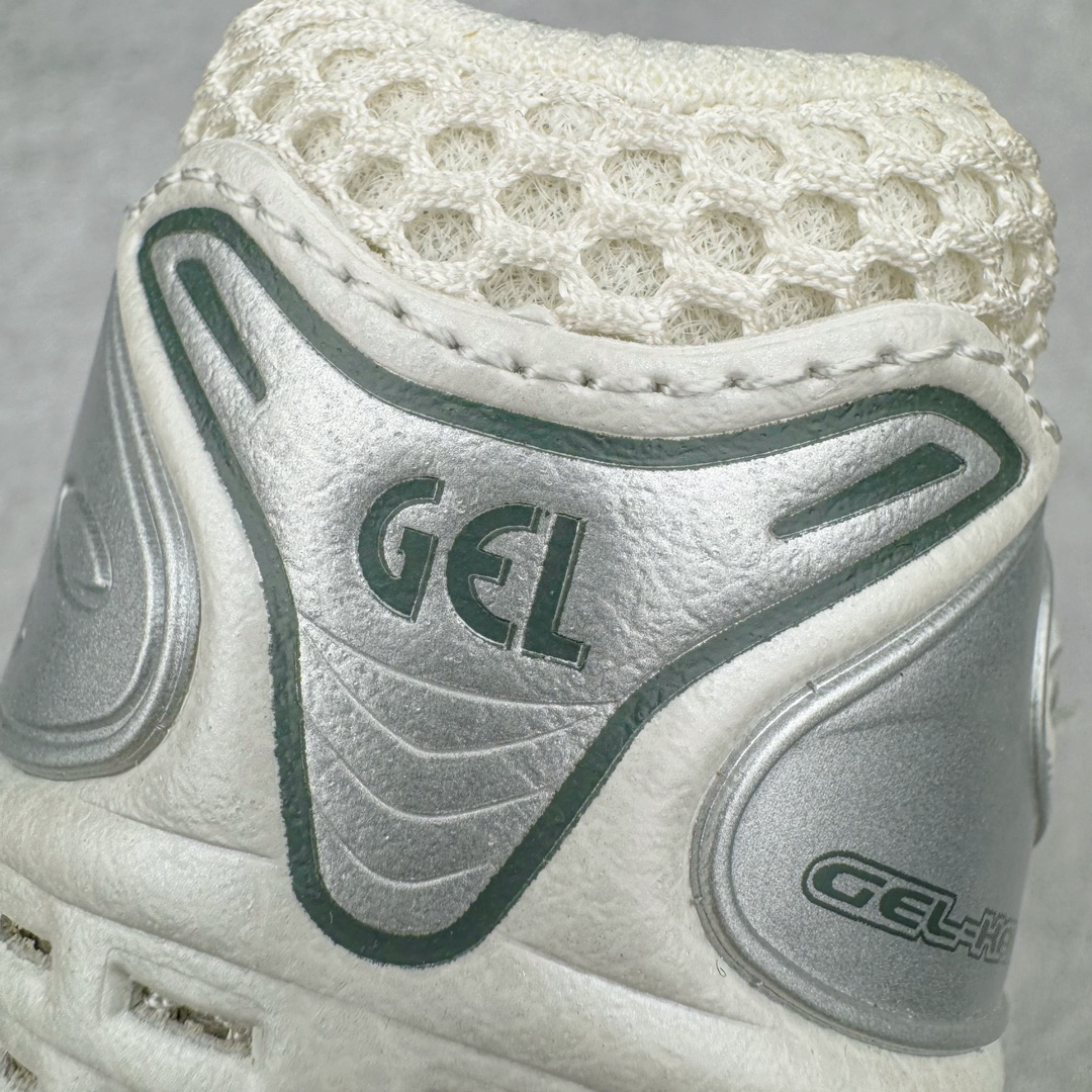 图片[13]-＃HK纯原 ASICS GEL-KAYANO 14 亚瑟士K14系列户外复古潮流百搭织物合成革缓震休闲跑步鞋 原装纸板楦头开发 独家私模五层组合大底 原厂定制缓震硅胶加持 原盒原配 官方四联吊牌 原装Ortholite轻量化鞋垫 设计师 Hidenori Yamashita 以「Flash」一词为灵感 创造出未来感金属色鞋面 改造升级内在性能 由内而外全面革新 为 GEL-KAYANO 家族传承及经典跑鞋文化的延续 创下里程碑式作品 K14跑鞋重新诠释了复古的跑步形状 并以其 2000 年代后期的美学理念重新铺装 银色与蓝色的鞋面极为高档 网面铺陈与鞋面、鞋头多处细节位增添了透气性 鞋后跟部中底上以及多密度耐磨鞋底增加了 GEL 缓震胶 提供高抗冲击性、缓冲性、可保护脚部免受地面冲击的影响 穿着舒适性十足 尺码：35.5 36 37 37.5 38 39 39.5 40.5 41.5 42 42.5 43.5 44 45-选品中心