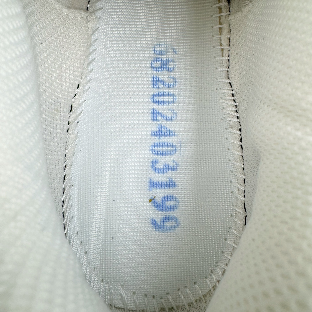 图片[10]-＃HK纯原 ASICS GEL-KAYANO 14 亚瑟士K14系列户外复古潮流百搭织物合成革缓震休闲跑步鞋 原装纸板楦头开发 独家私模五层组合大底 原厂定制缓震硅胶加持 原盒原配 官方四联吊牌 原装Ortholite轻量化鞋垫 设计师 Hidenori Yamashita 以「Flash」一词为灵感 创造出未来感金属色鞋面 改造升级内在性能 由内而外全面革新 为 GEL-KAYANO 家族传承及经典跑鞋文化的延续 创下里程碑式作品 K14跑鞋重新诠释了复古的跑步形状 并以其 2000 年代后期的美学理念重新铺装 银色与蓝色的鞋面极为高档 网面铺陈与鞋面、鞋头多处细节位增添了透气性 鞋后跟部中底上以及多密度耐磨鞋底增加了 GEL 缓震胶 提供高抗冲击性、缓冲性、可保护脚部免受地面冲击的影响 穿着舒适性十足 尺码：35.5 36 37 37.5 38 39 39.5 40.5 41.5 42 42.5 43.5 44 45-选品中心