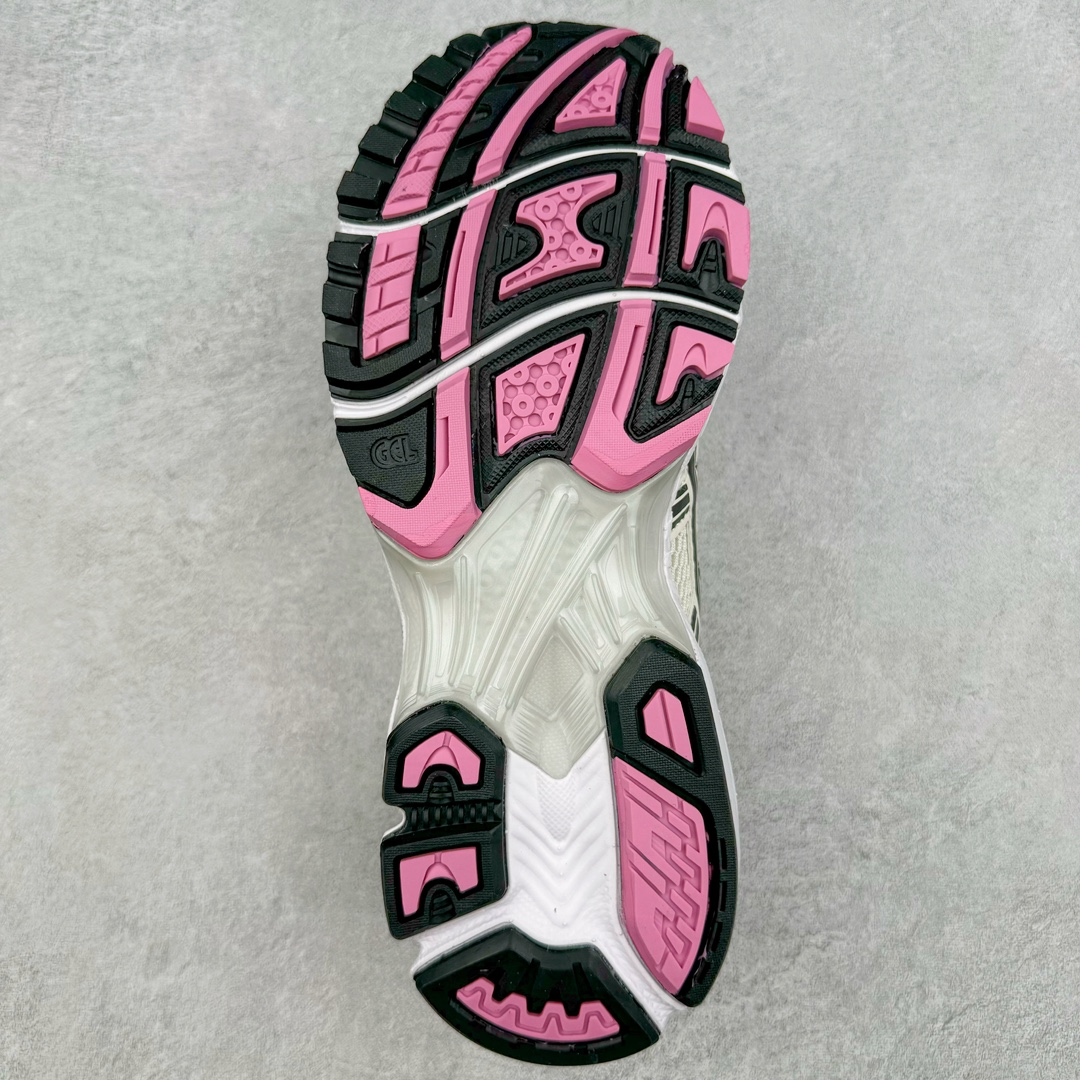 图片[9]-＃HK纯原 ASICS GEL-KAYANO 14 亚瑟士K14系列户外复古潮流百搭织物合成革缓震休闲跑步鞋 原装纸板楦头开发 独家私模五层组合大底 原厂定制缓震硅胶加持 原盒原配 官方四联吊牌 原装Ortholite轻量化鞋垫 设计师 Hidenori Yamashita 以「Flash」一词为灵感 创造出未来感金属色鞋面 改造升级内在性能 由内而外全面革新 为 GEL-KAYANO 家族传承及经典跑鞋文化的延续 创下里程碑式作品 K14跑鞋重新诠释了复古的跑步形状 并以其 2000 年代后期的美学理念重新铺装 银色与蓝色的鞋面极为高档 网面铺陈与鞋面、鞋头多处细节位增添了透气性 鞋后跟部中底上以及多密度耐磨鞋底增加了 GEL 缓震胶 提供高抗冲击性、缓冲性、可保护脚部免受地面冲击的影响 穿着舒适性十足 尺码：35.5 36 37 37.5 38 39 39.5 40.5 41.5 42 42.5 43.5 44 45-选品中心