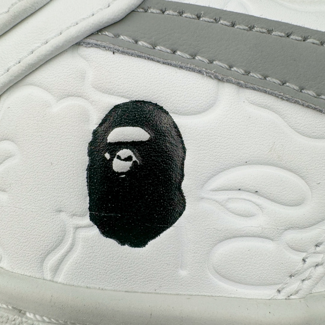 图片[11]-＃C版纯原 Bape Sta To Low 明星同款 猿人头经典漆皮低帮运动休闲板鞋 全套原纸板楦头开发 确保原汁原味 市场最完美低趴版型 一比一鞋头弧度高度鞋身弧度 外贸平台指定订单 匠心打造 开发时长超过半年 独家私模磨具冲刀加持 原厂特供皮料光泽色卡零偏差 内里均采用市场最好的超软原厂填充棉 原数据进口机台高频印压LOGO 最高QC检验标准 控制溢胶瑕疵 深浅定位均保持zp一致 中底嵌入Ortholite缓震材质 全套原包装 包含猿人logo 定制防尘袋 尺码：36 36.5 37 38 38.5 40 40.5 41 42 42.5 43 44 44.5 45 46-选品中心