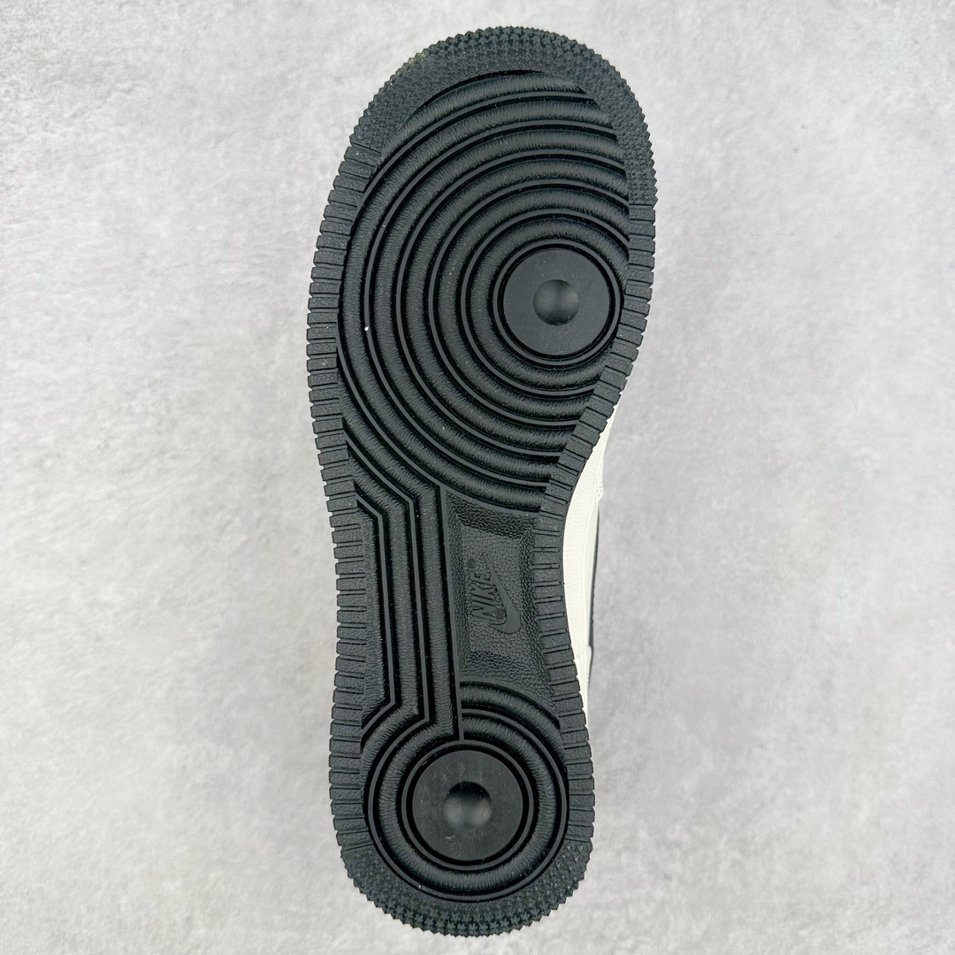 图片[9]-NK Air Force 1´07 Low 空军一号低帮百搭休闲运动板鞋 HD1968-009 柔软、弹性十足的缓震性能和出色的中底设计 横跨复古与现代的外型结合 造就出风靡全球 三十多年的Force 1 直到今天还深受青睐 尺码：36 36.5 37.5 38 38.5 39 40 40.5 41 42 42.5 43 44 44.5 45-选品中心