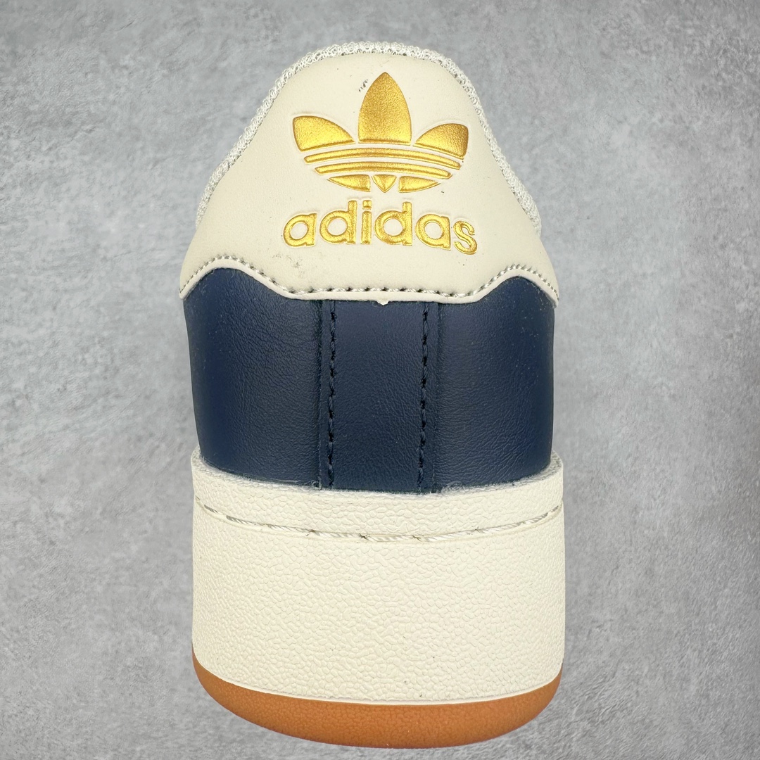 图片[8]-AD Originals Superstar 经典复古贝壳头厚底板鞋 ID5699 诞生于1969年 是第一双将全皮面鞋 身与橡胶鞋头结合在一起的低帮篮球鞋 Superstar最开始 是作为高帮篮球鞋Pro Model的低帮版本而出现的 但因为其独特和醒目的橡胶鞋头造型而让大家熟知 被大家形象地称为\\\”shelltoe\\\”贝壳头 在70年代的美国职业篮球场上 接近3/4的NBA球员都将这双Superstar作为场上用鞋 80年代之后 经过不断的改良和发展 Superstar逐渐成为横跨时装、音乐、街头文化、休闲和运动等各大领域的时尚潮鞋 尺码：35.5 36 36.5 37 38 38.5 39 40-选品中心