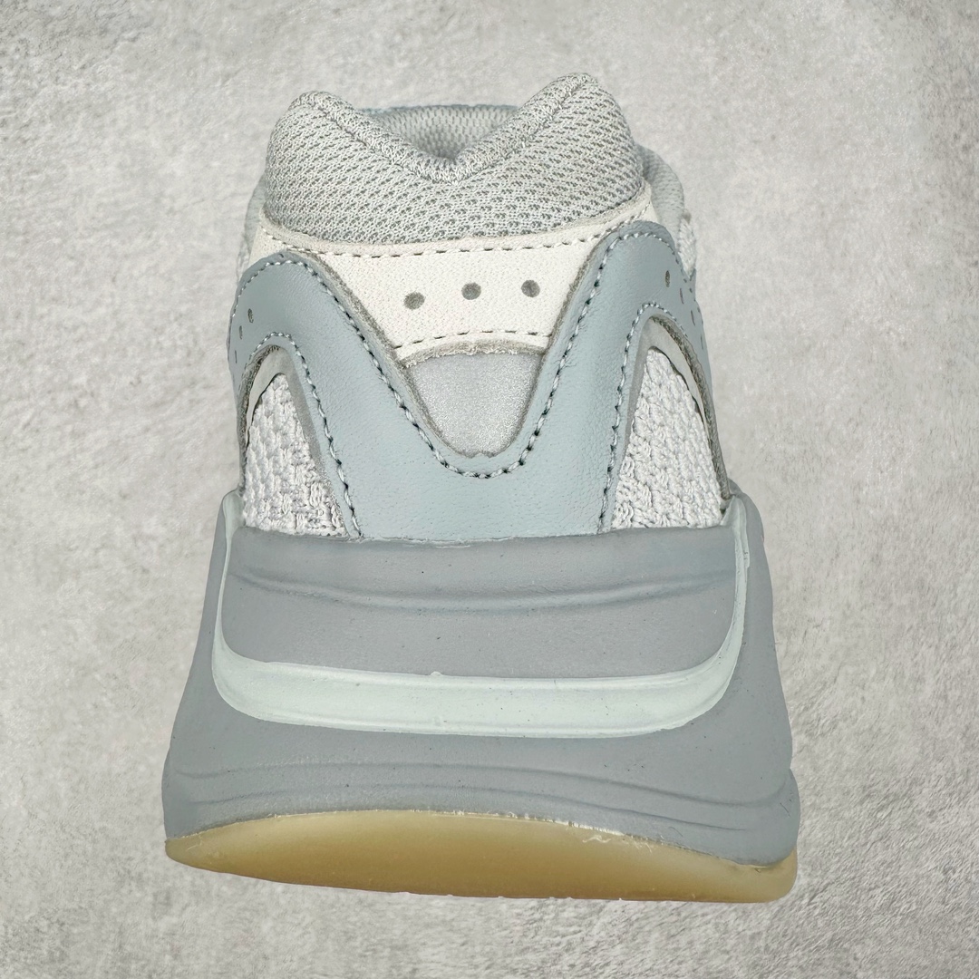 图片[8]-💰260 ＃JC纯原 Yeezy Boost Runner 700V2 蓝灰 FW2549 原楦原纸板开发 完美低趴原鞋韵味 市场同价位区间 性价比绝无第二家 正确头层牛巴革材质  原厂3D档案数据 原厂纸板 头层皮料 细节与正品对版 中底内置 Basf 科技 材质轻便 穿着软硬适中 全套纸板模具 原厂3M反光材料 Size：36 36.5 37 38 38.5 39 40 40.5 41 42 42.5 43 44 44.5 45 46 47 48 编码：by3936030-莆田鞋批发中心