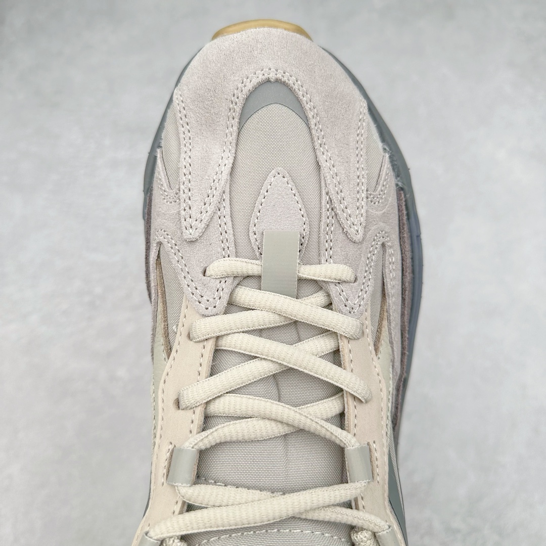 图片[4]-＃JC纯原 Yeezy Boost Runner 700V2 火山灰 FU7914 原楦原纸板开发 完美低趴原鞋韵味 市场同价位区间 性价比绝无第二家 正确头层牛巴革材质 原厂3D档案数据 原厂纸板 头层皮料 细节与正品对版 中底内置 Basf 科技 材质轻便 穿着软硬适中 全套纸板模具 原厂3M反光材料 尺码：36 36.5 37 38 38.5 39 40 40.5 41 42 42.5 43 44 44.5 45 46 47 48-选品中心