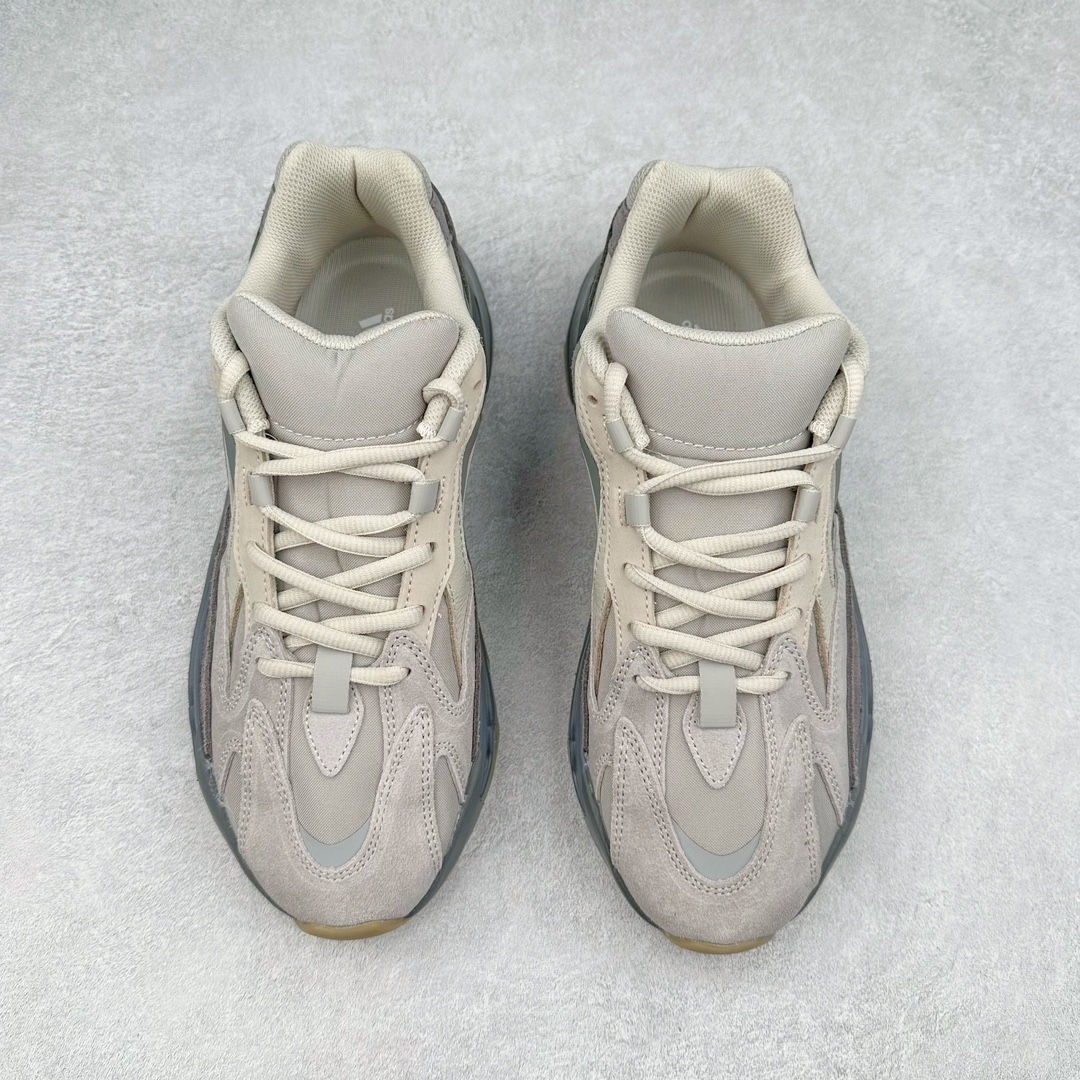 图片[2]-＃JC纯原 Yeezy Boost Runner 700V2 火山灰 FU7914 原楦原纸板开发 完美低趴原鞋韵味 市场同价位区间 性价比绝无第二家 正确头层牛巴革材质 原厂3D档案数据 原厂纸板 头层皮料 细节与正品对版 中底内置 Basf 科技 材质轻便 穿着软硬适中 全套纸板模具 原厂3M反光材料 尺码：36 36.5 37 38 38.5 39 40 40.5 41 42 42.5 43 44 44.5 45 46 47 48-选品中心