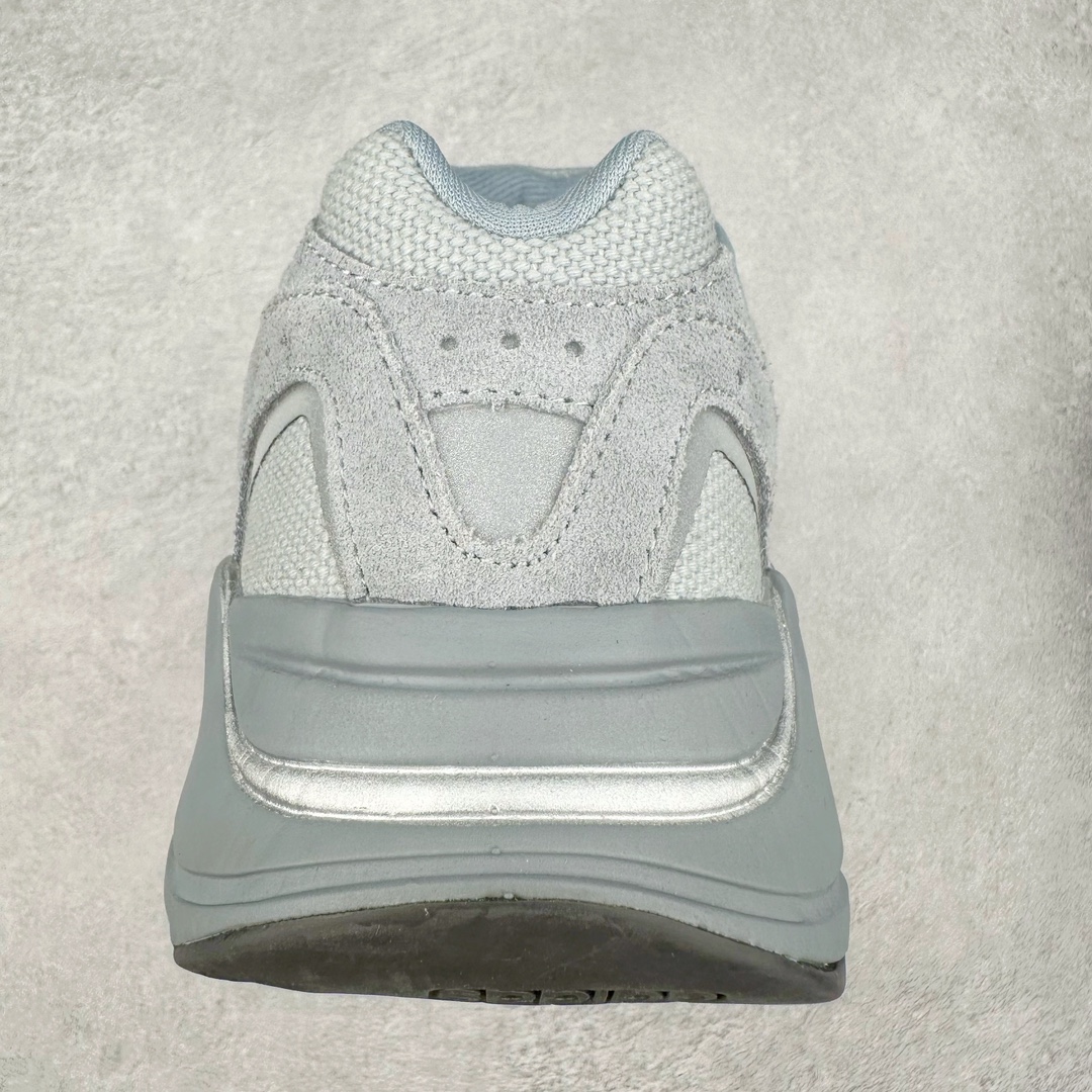 图片[8]-＃JC纯原 Yeezy Boost Runner 700V2 雾霾蓝 FV8424 原楦原纸板开发 完美低趴原鞋韵味 市场同价位区间 性价比绝无第二家 正确头层牛巴革材质 原厂3D档案数据 原厂纸板 头层皮料 细节与正品对版 中底内置 Basf 科技 材质轻便 穿着软硬适中 全套纸板模具 原厂3M反光材料 尺码：36 36.5 37 38 38.5 39 40 40.5 41 42 42.5 43 44 44.5 45 46 47 48-选品中心