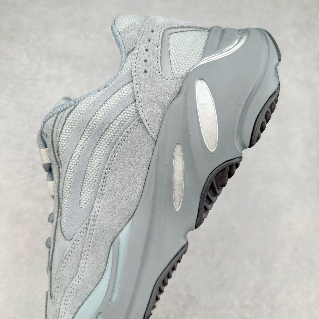 图片[7]-＃JC纯原 Yeezy Boost Runner 700V2 雾霾蓝 FV8424 原楦原纸板开发 完美低趴原鞋韵味 市场同价位区间 性价比绝无第二家 正确头层牛巴革材质 原厂3D档案数据 原厂纸板 头层皮料 细节与正品对版 中底内置 Basf 科技 材质轻便 穿着软硬适中 全套纸板模具 原厂3M反光材料 尺码：36 36.5 37 38 38.5 39 40 40.5 41 42 42.5 43 44 44.5 45 46 47 48-选品中心