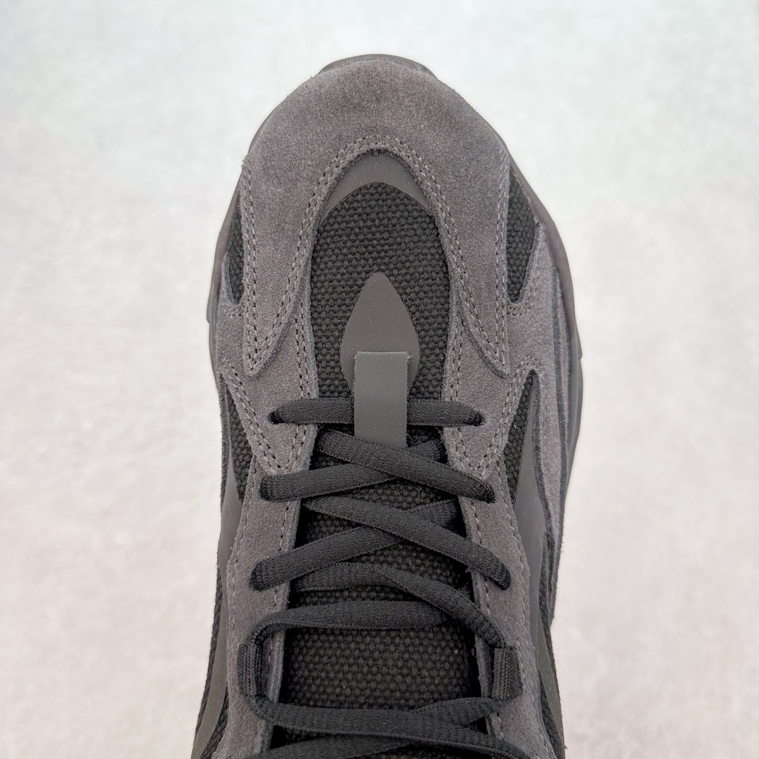 图片[4]-💰260 ＃JC纯原 Yeezy Boost Runner 700V2 黑魂 FU6684 原楦原纸板开发 完美低趴原鞋韵味 市场同价位区间 性价比绝无第二家 正确头层牛巴革材质  原厂3D档案数据 原厂纸板 头层皮料 细节与正品对版 中底内置 Basf 科技 材质轻便 穿着软硬适中 全套纸板模具 原厂3M反光材料 Size：36 36.5 37 38 38.5 39 40 40.5 41 42 42.5 43 44 44.5 45 46 47 48 编码：by3936030-莆田鞋批发中心