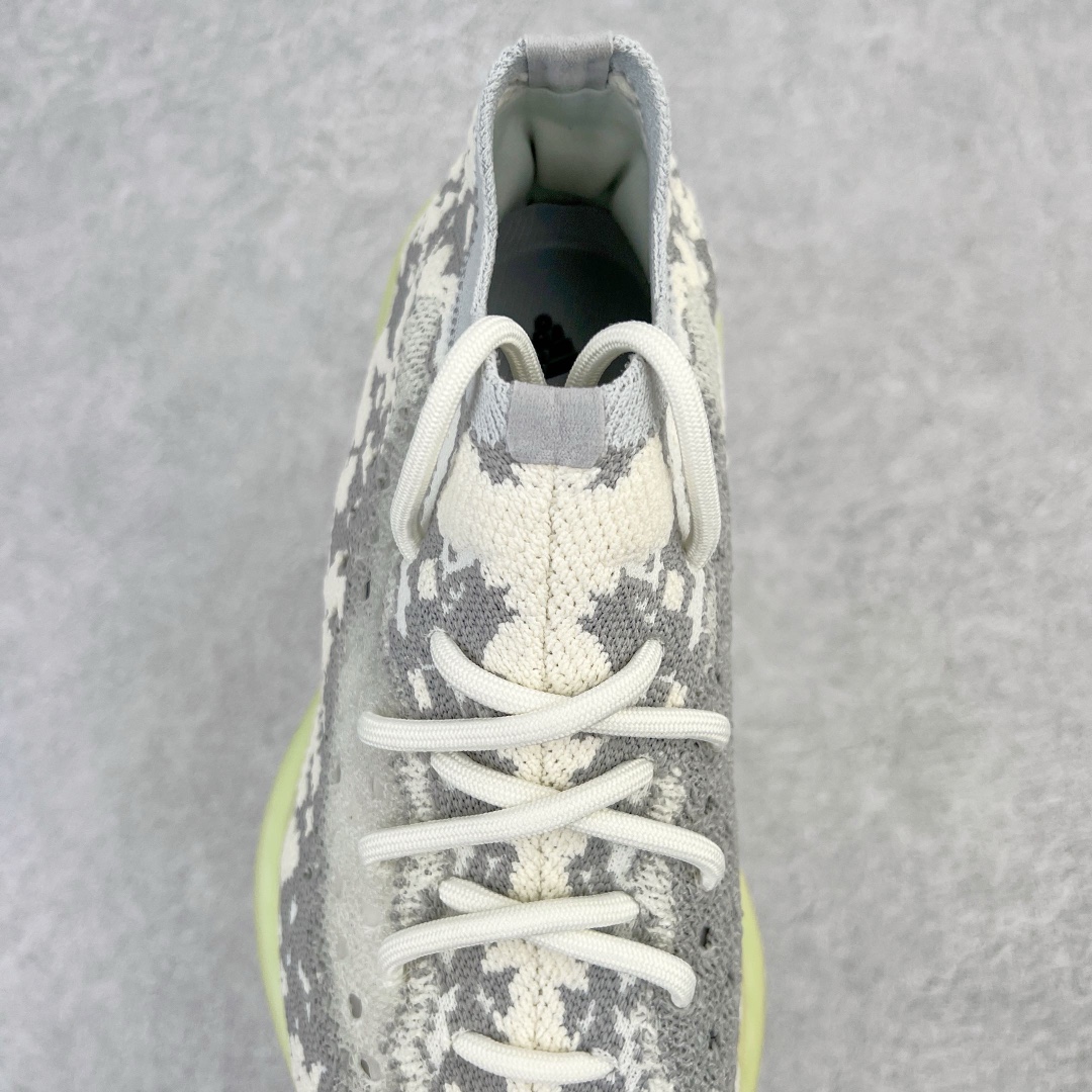 图片[5]-＃JC纯原 Yeezy Boost 380 灰白 FV3260 原鞋原楦原纸板开发 原盒原标 前低后高 原版鞋型 原厂原材采用率极高 真正裸鞋级产物 全新原厂BASF大底 梅花压印清晰、颗粒感饱满、立体清晰当前仅此一家 中山辰元原面纱线飞织 原档案菲林稿飞织原面精准激光雕刻 百宏原厂鞋带 鞋标全新贴合方式采用\\\”半贴\\\”设计 尺码：36 36.5 37 38 38.5 39 40 40.5 41 42 42.5 43 44 44.5 45 46 47 48-选品中心