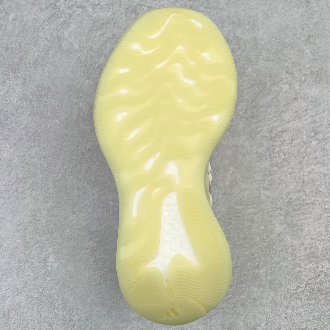 图片[9]-＃JC纯原 Yeezy Boost 380 灰白 FV3260 原鞋原楦原纸板开发 原盒原标 前低后高 原版鞋型 原厂原材采用率极高 真正裸鞋级产物 全新原厂BASF大底 梅花压印清晰、颗粒感饱满、立体清晰当前仅此一家 中山辰元原面纱线飞织 原档案菲林稿飞织原面精准激光雕刻 百宏原厂鞋带 鞋标全新贴合方式采用\\\”半贴\\\”设计 尺码：36 36.5 37 38 38.5 39 40 40.5 41 42 42.5 43 44 44.5 45 46 47 48-选品中心