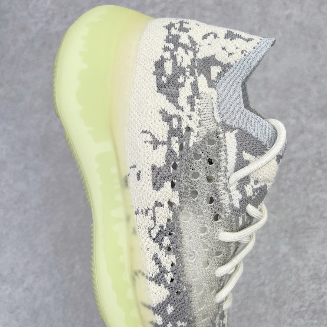 图片[6]-＃JC纯原 Yeezy Boost 380 灰白 FV3260 原鞋原楦原纸板开发 原盒原标 前低后高 原版鞋型 原厂原材采用率极高 真正裸鞋级产物 全新原厂BASF大底 梅花压印清晰、颗粒感饱满、立体清晰当前仅此一家 中山辰元原面纱线飞织 原档案菲林稿飞织原面精准激光雕刻 百宏原厂鞋带 鞋标全新贴合方式采用\\\”半贴\\\”设计 尺码：36 36.5 37 38 38.5 39 40 40.5 41 42 42.5 43 44 44.5 45 46 47 48-选品中心