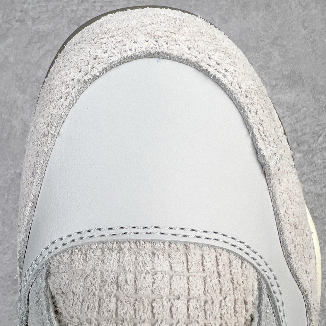 图片[12]-＃GX纯原福利 Air Jordan AJ4 SE \\\”Craft\\\” 兔年限定灰兔子 DV3742-021 圈内最强四代 独家外贸特供尺码含 45.5 49.5 50.5 耗时半年巨作 全套原纸板楦头开发 原厂特供皮料加持 确保原汁原味 完美呈现四代版型 一比一鞋头弧度高度鞋身弧度 数据细节工艺流程均保持原鞋一致 原厂TPU网格鞋带扣 正确内里网布 菱角分明不变形无多余毛边 柔软性质感一致于原鞋 市场唯一原厂鞋扣模具 背面可见隐藏注塑口 原厂织唛标 原厂飞人电绣工艺 尾指中部跳三针 独家绑鞋带手法 印刷中底布 四线拉帮 米色美纹纸贴合固定 进口港宝加持 后跟自然饱满 全鞋荧光划线卡点 追求极致完美 每一双都是工艺品 多重QC质检 超越公司货的品控标准 实实在在的免检产品 尺码：40 40.5 41 42 42.5 43 44 44.5 45 45.5 46 47.5 48.5 49.5 50.5-选品中心