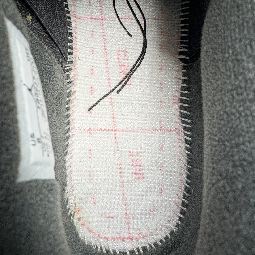 图片[18]-＃GX纯原福利 Air Jordan AJ4 Retro \\\”Olive Canvas\\\” 军绿色 FB9927-200 圈内最强四代 独家外贸特供尺码含 45.5 49.5 50.5 耗时半年巨 全套原纸板楦头开发 原厂特供皮料加持 确保原汁原味 完美呈现四代版型 一比一鞋头弧度高度鞋身弧度 数据细节工艺流程均保持原鞋一致 原厂TPU网格鞋带扣 正确内里网布 菱角分明不变形无多余毛边 柔软性质感一致于原鞋 市场唯一原厂鞋扣模具 背面可见隐藏注塑口 原厂织唛标 原厂飞人电绣工艺 尾指中部跳三针 独家绑鞋带手法 印刷中底布 四线拉帮 米色美纹纸贴合固定 进口港宝加持 后跟自然饱满 全鞋荧光划线卡点 追求极致完美 每一双都是工艺品 多重QC质检 超越公司货的品控标准 实实在在的免检产品 尺码：40 40.5 41 42 42.5 43 44 44.5 45 45.5 46 47.5 48.5 49.5 50.5-选品中心