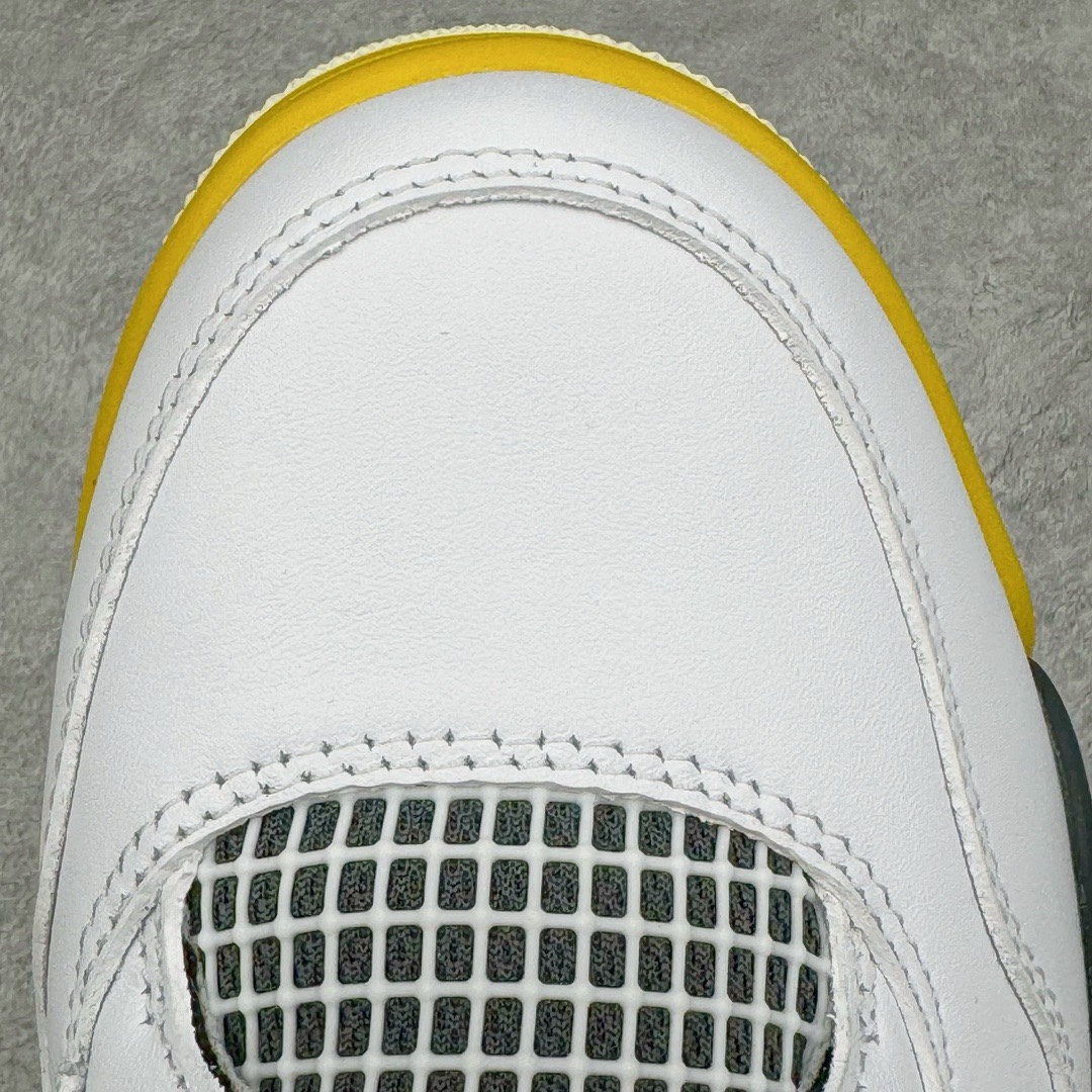 图片[15]-＃GX纯原福利 Air Jordan AJ4 \\\”Vivid Sulfur\\\” 白橙 AQ9129-101 圈内最强四代 独家外贸特供尺码含 45.5 49.5 50.5 耗时半年巨作 全套原纸板楦头开发 原厂特供皮料加持 确保原汁原味 完美呈现四代版型 一比一鞋头弧度高度鞋身弧度 数据细节工艺流程均保持原鞋一致 原厂TPU网格鞋带扣 正确内里网布 菱角分明不变形无多余毛边 柔软性质感一致于原鞋 市场唯一原厂鞋扣模具 背面可见隐藏注塑口 原厂织唛标 原厂飞人电绣工艺 尾指中部跳三针 独家绑鞋带手法 印刷中底布 四线拉帮 米色美纹纸贴合固定 进口港宝加持 后跟自然饱满 全鞋荧光划线卡点 追求极致完美 每一双都是工艺品 多重QC质检 超越公司货的品控标准 实实在在的免检产品 尺码：40 40.5 41 42 42.5 43 44 44.5 45 45.5 46 47.5 48.5 49.5 50.5-选品中心