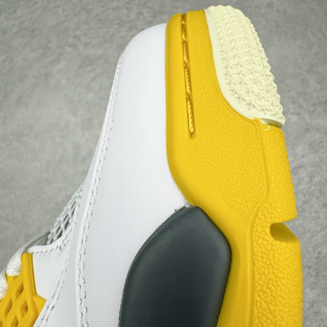 图片[21]-＃GX纯原福利 Air Jordan AJ4 \\\”Vivid Sulfur\\\” 白橙 AQ9129-101 圈内最强四代 独家外贸特供尺码含 45.5 49.5 50.5 耗时半年巨作 全套原纸板楦头开发 原厂特供皮料加持 确保原汁原味 完美呈现四代版型 一比一鞋头弧度高度鞋身弧度 数据细节工艺流程均保持原鞋一致 原厂TPU网格鞋带扣 正确内里网布 菱角分明不变形无多余毛边 柔软性质感一致于原鞋 市场唯一原厂鞋扣模具 背面可见隐藏注塑口 原厂织唛标 原厂飞人电绣工艺 尾指中部跳三针 独家绑鞋带手法 印刷中底布 四线拉帮 米色美纹纸贴合固定 进口港宝加持 后跟自然饱满 全鞋荧光划线卡点 追求极致完美 每一双都是工艺品 多重QC质检 超越公司货的品控标准 实实在在的免检产品 尺码：40 40.5 41 42 42.5 43 44 44.5 45 45.5 46 47.5 48.5 49.5 50.5-选品中心