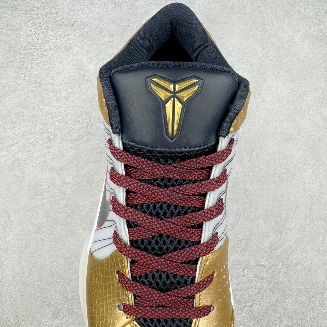 图片[5]-＃JC纯原 NK Zoom Kobe 4 科比四代 奥运会白黑金 FQ3544-100 一个月返厂/换新售后服务 支持各种实战 全套原纸板楦头开发 原档数据私模唯一正确组合大底 高压Zoom Turbo气垫➕后掌EVA缓震 实战配置直接拉满 原楦纸板开发 鞋身流线型、后跟塑形 区分土肥圆 原档数据3D打印 鞋面细节匹配原版 全身鞋材卡料色独家定制 正确喷漆 SWOOSH NK专利Flyknit飞线科技 给予鞋身足够抗扭矩力 真实底模最大48.5 实战利器 尺码：40 40.5 41 42 42.5 43 44 44.5 45 46 47.5 48.5 （脚宽、脚胖 建议买大半码）-选品中心