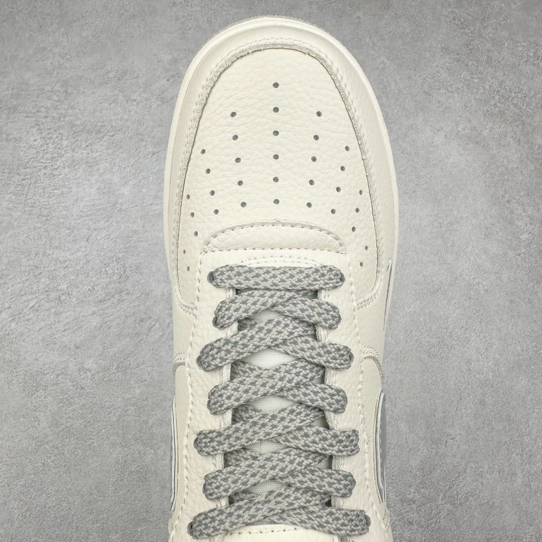 图片[4]-NK Air Force 1´07 Low 空军一号低帮百搭休闲运动板鞋 HD1968-009 柔软、弹性十足的缓震性能和出色的中底设计 横跨复古与现代的外型结合 造就出风靡全球 三十多年的Force 1 直到今天还深受青睐 尺码：36 36.5 37.5 38 38.5 39 40 40.5 41 42 42.5 43 44 44.5 45-选品中心