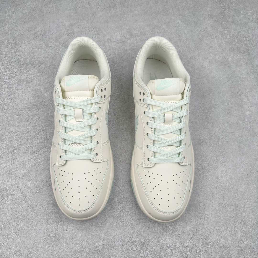 图片[2]-NK Dunk Low 定制配色 XX2025-658 大厂出品 极力推荐 原装头层材料 独家版型蒸餾加工帶來的是更好的视觉和脚感体验大厂纯原品质出货 清洁度 电绣工艺 皮料切割干净无任何毛边 细节完美 尺码：36 36.5 37.5 38 38.5 39 40 40.5 41 42 42.5 43 44 44.5 45 46 47.5-选品中心