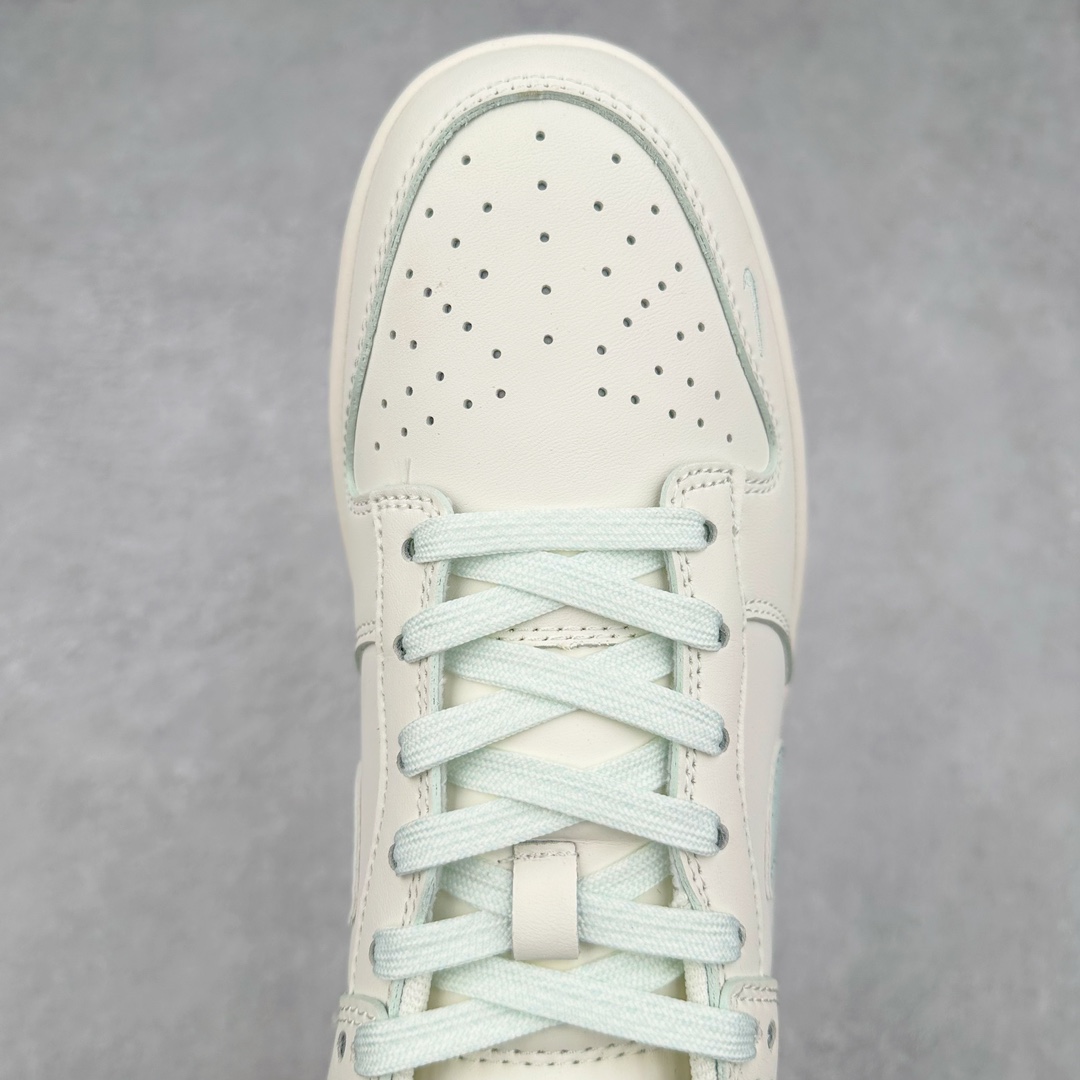 图片[4]-NK Dunk Low 定制配色 XX2025-658 大厂出品 极力推荐 原装头层材料 独家版型蒸餾加工帶來的是更好的视觉和脚感体验大厂纯原品质出货 清洁度 电绣工艺 皮料切割干净无任何毛边 细节完美 尺码：36 36.5 37.5 38 38.5 39 40 40.5 41 42 42.5 43 44 44.5 45 46 47.5-选品中心