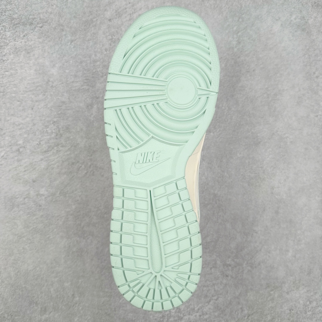 图片[9]-NK Dunk Low 定制配色 XX2025-658 大厂出品 极力推荐 原装头层材料 独家版型蒸餾加工帶來的是更好的视觉和脚感体验大厂纯原品质出货 清洁度 电绣工艺 皮料切割干净无任何毛边 细节完美 尺码：36 36.5 37.5 38 38.5 39 40 40.5 41 42 42.5 43 44 44.5 45 46 47.5-选品中心