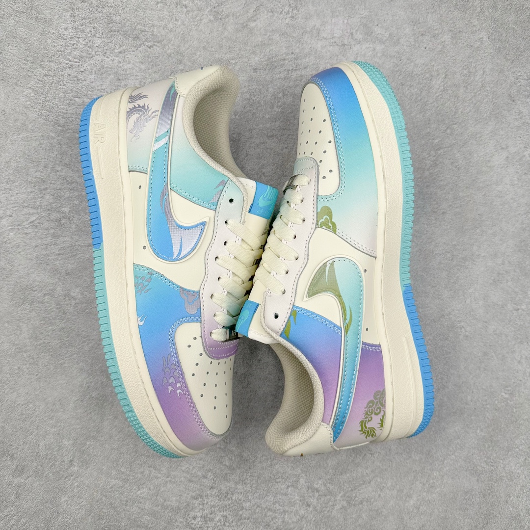 图片[3]-NK Air Force 1´07 Low 空军一号低帮百搭休闲运动板鞋 DB3301-333 柔软、弹性十足的缓震性能和出色的中底设计 横跨复古与现代的外型结合 造就出风靡全球 三十多年的Force 1 直到今天还深受青睐 尺码：36 36.5 37.5 38 38.5 39 40 40.5 41 42 42.5 43 44 44.5 45-选品中心