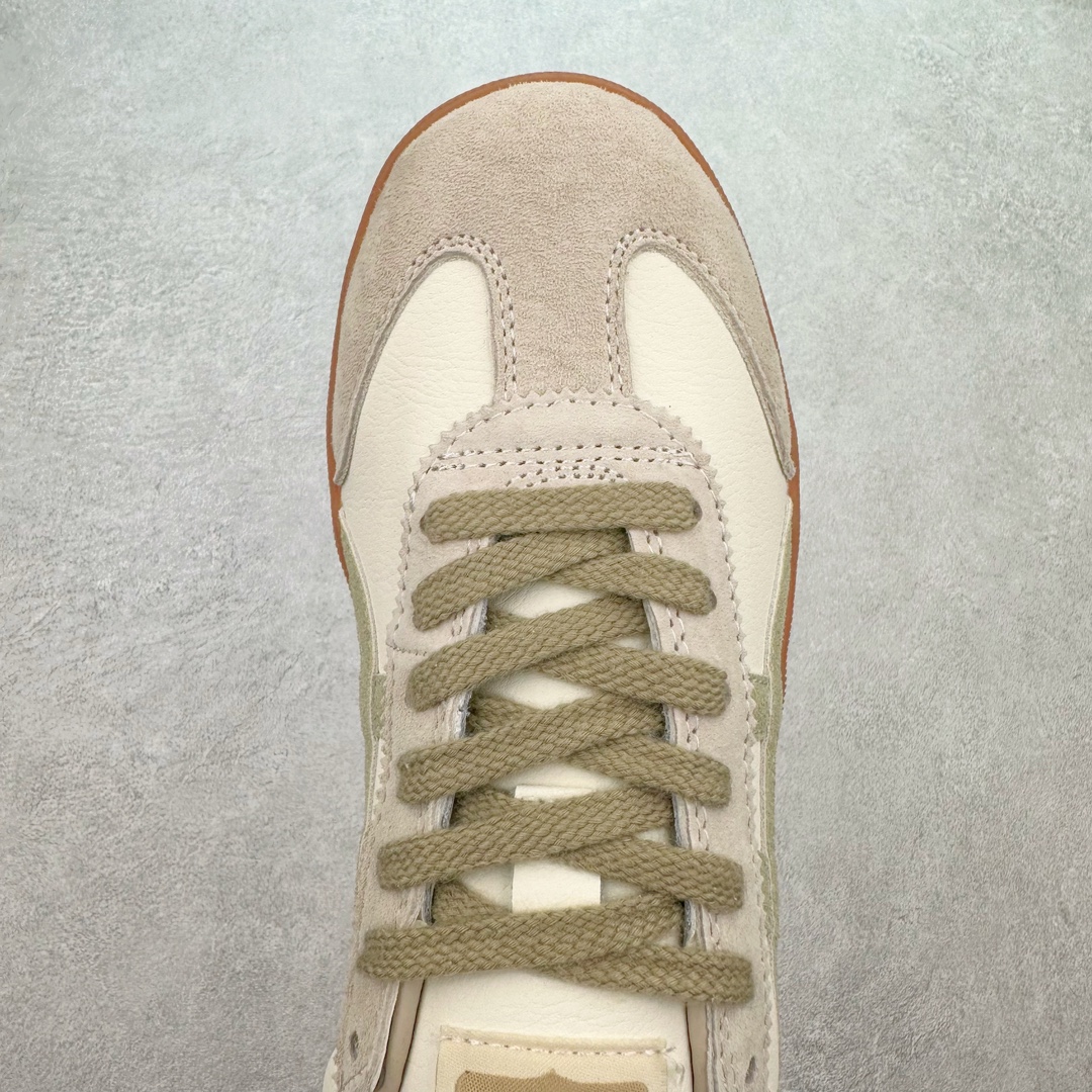 图片[4]-＃福利特价 Asics Onitsuka Tige TOKUTEN 亚瑟士鬼冢虎男女士复古跑鞋街拍潮鞋低帮板鞋经典款中性复古运动鞋 轻盈舒适 时尚与复古与一体 轻盈的款式 适合夏天~简单的设定配合修长的线条 全鞋身均以麖皮打造 散发着日本新一代的潮流品味 无论配衬任何造型都能胜任 Tokuten 精神来自80年代的室内用鞋 T-TOE前足补强设计 环状中底底部结构 橡胶大底元素 防滑耐磨的同时保持着鞋子的轻盈 并提供良好牵引力 脚感柔软舒适 长时间行走也不会觉得脚部不适 经典复刻款 休闲百搭 中性款男女都可穿 尺码：36 37 37.5 38 39 40.5 41.5 42 42.5 43.5 44 45-选品中心