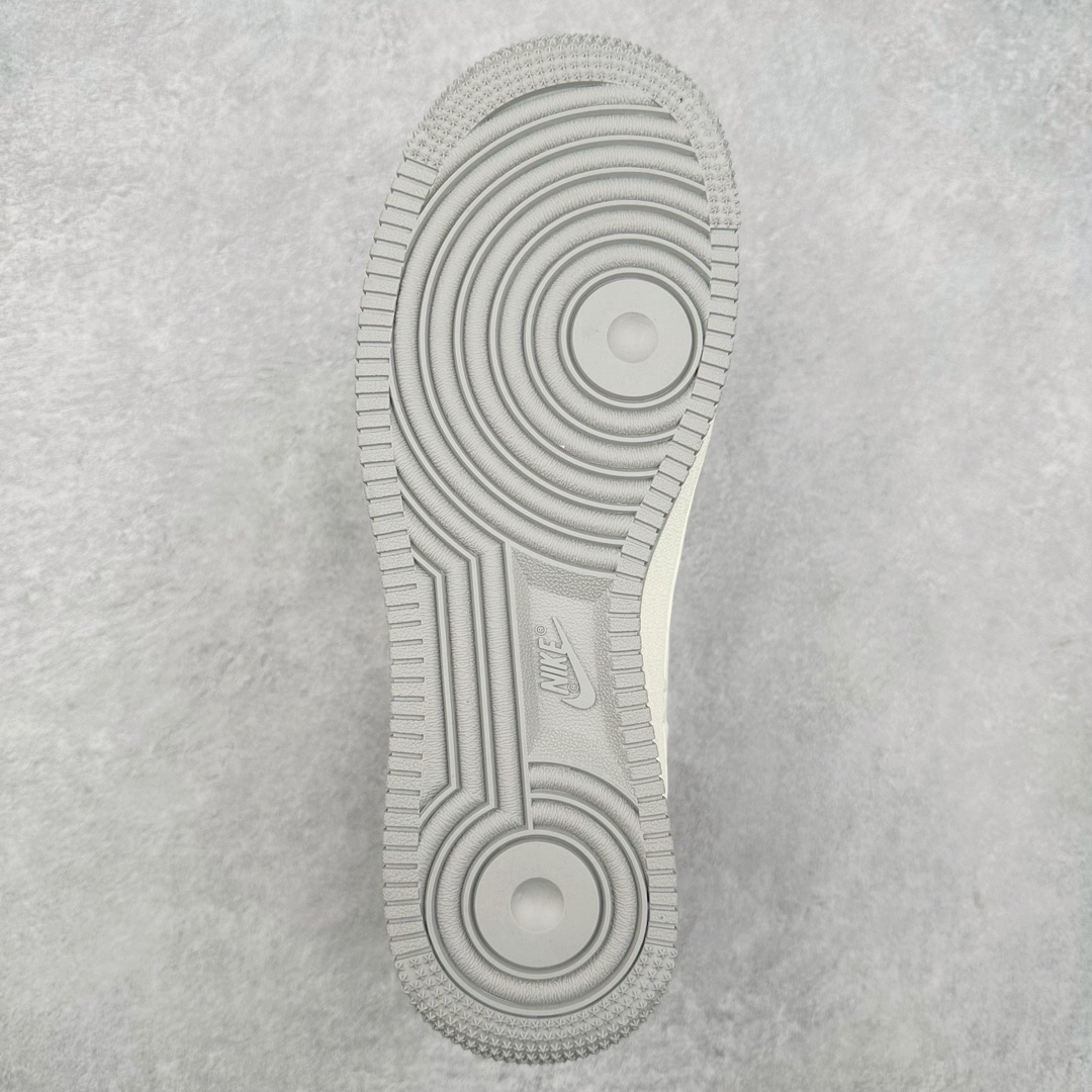 图片[9]-NK Air Force 1´07 Low 空军一号低帮百搭休闲运动板鞋 HD1968-018 柔软、弹性十足的缓震性能和出色的中底设计 横跨复古与现代的外型结合 造就出风靡全球 三十多年的Force 1 直到今天还深受青睐 尺码：36 36.5 37.5 38 38.5 39 40 40.5 41 42 42.5 43 44 44.5 45-选品中心